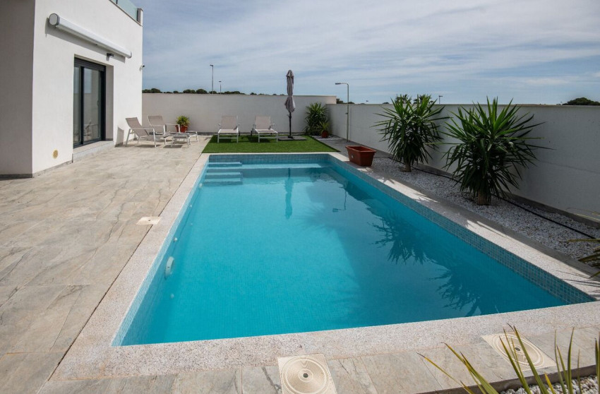 Resale - Villa -
Pinar de Campoverde - LOS ROMEROS