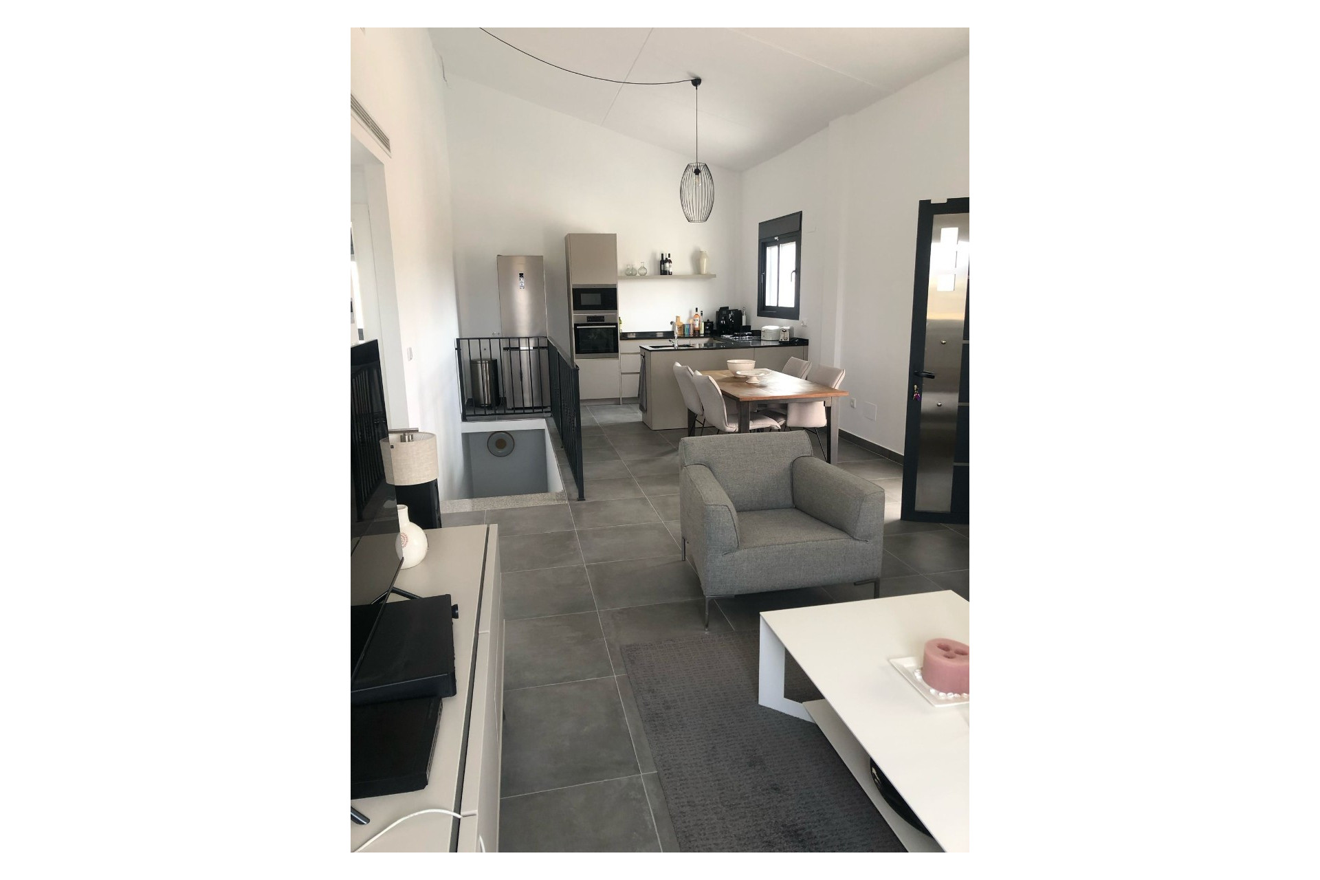 Resale - Villa -
Pinoso - Inland