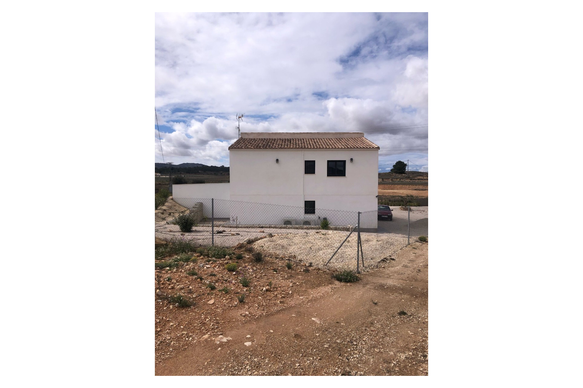 Resale - Villa -
Pinoso - Inland