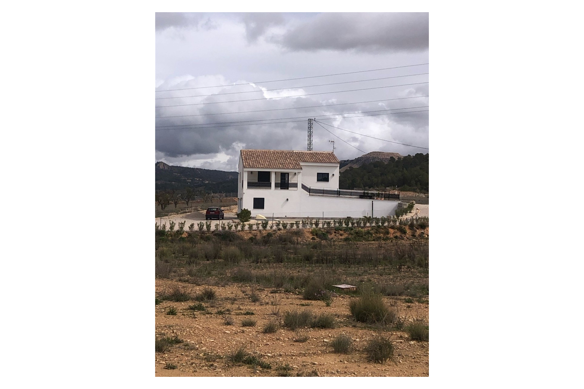 Resale - Villa -
Pinoso - Inland