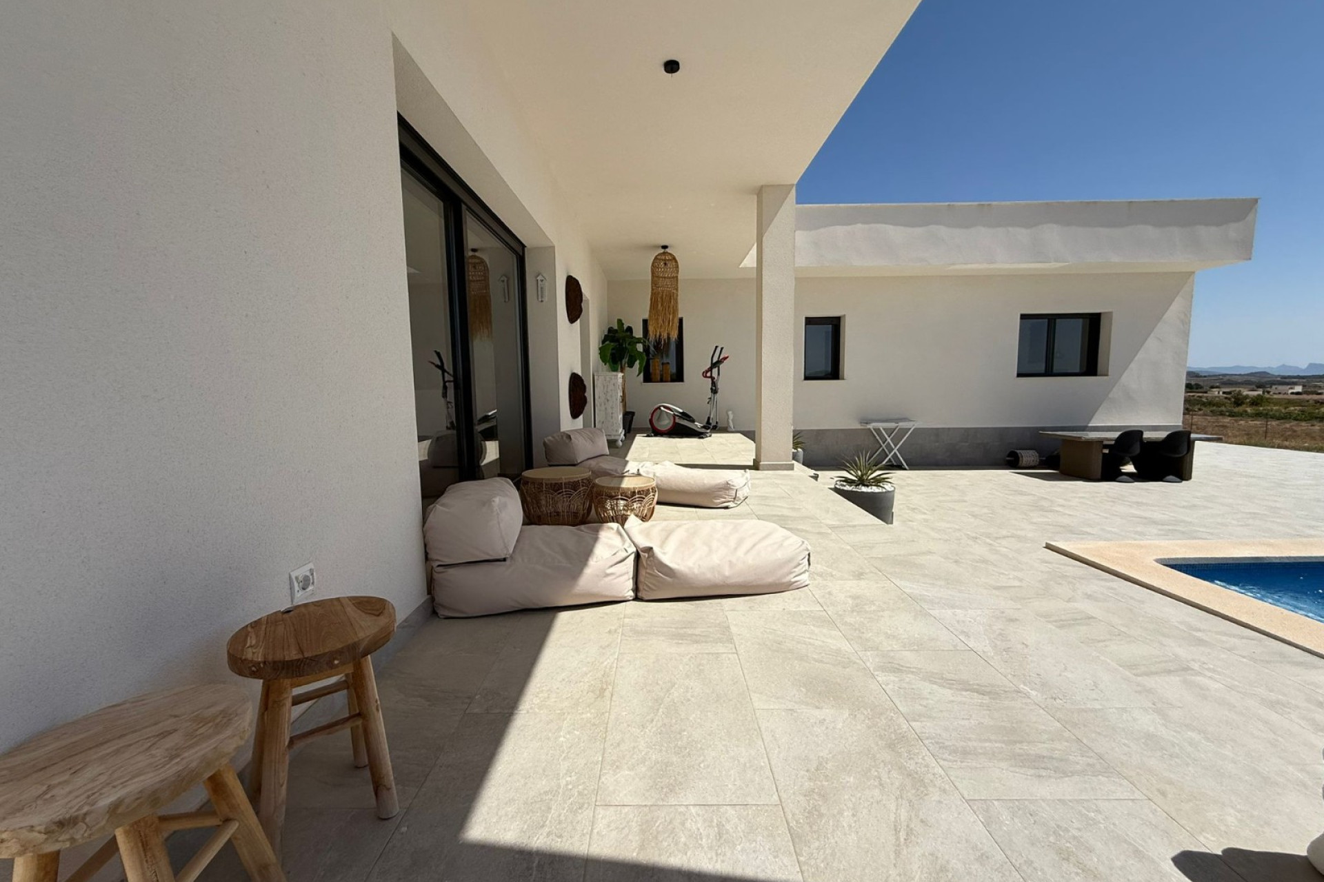 Resale - Villa -
Pinoso - Inland