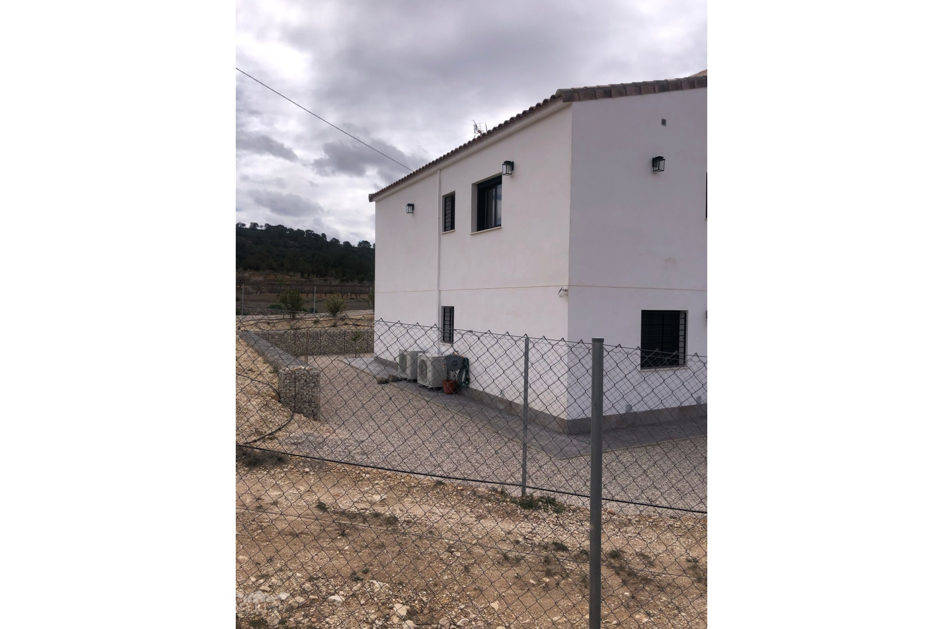 Resale - Villa -
Pinoso - Pinoso Alicante