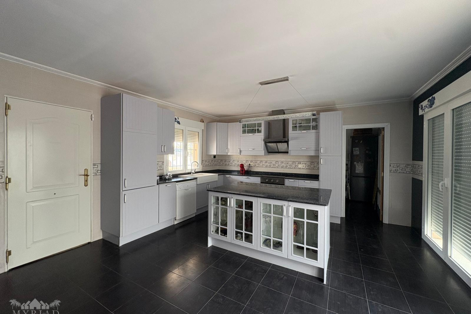 Resale - Villa -
Pinoso - Pinoso Alicante