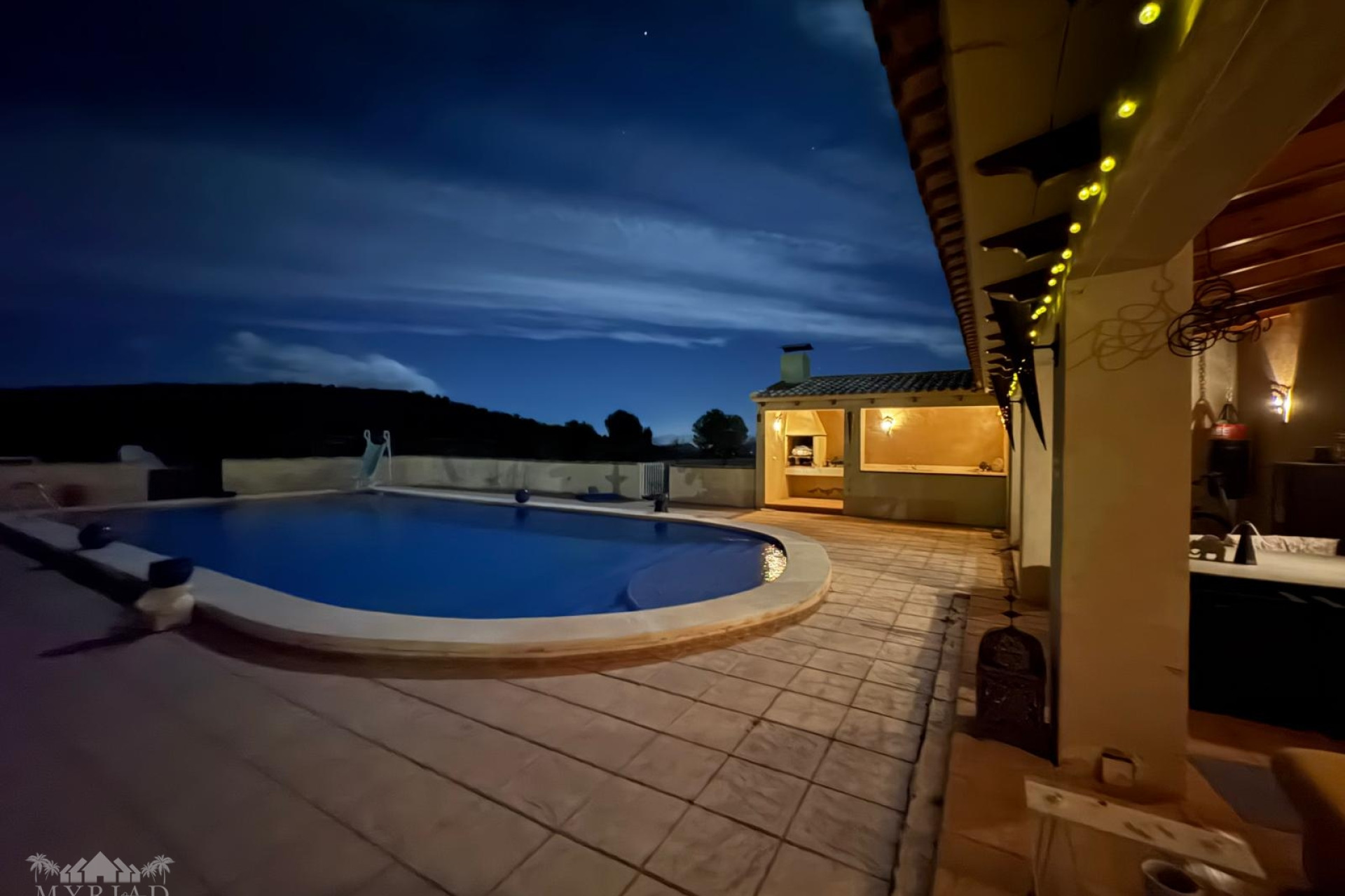 Resale - Villa -
Pinoso - Pinoso Alicante