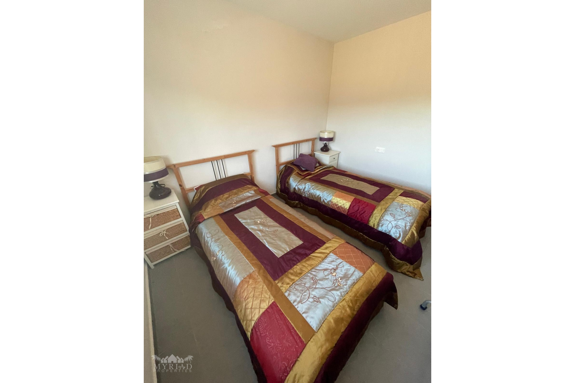 Resale - Villa -
Pinoso - Pinoso Alicante