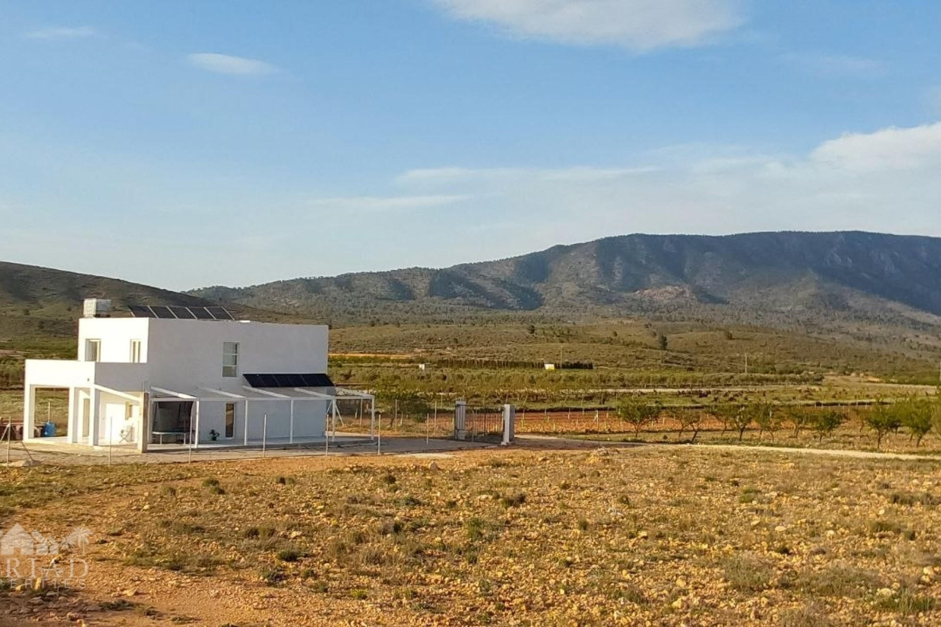 Resale - Villa -
Pinoso - Pinoso Alicante