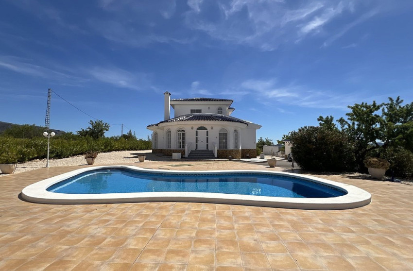 Resale - Villa -
Pinoso