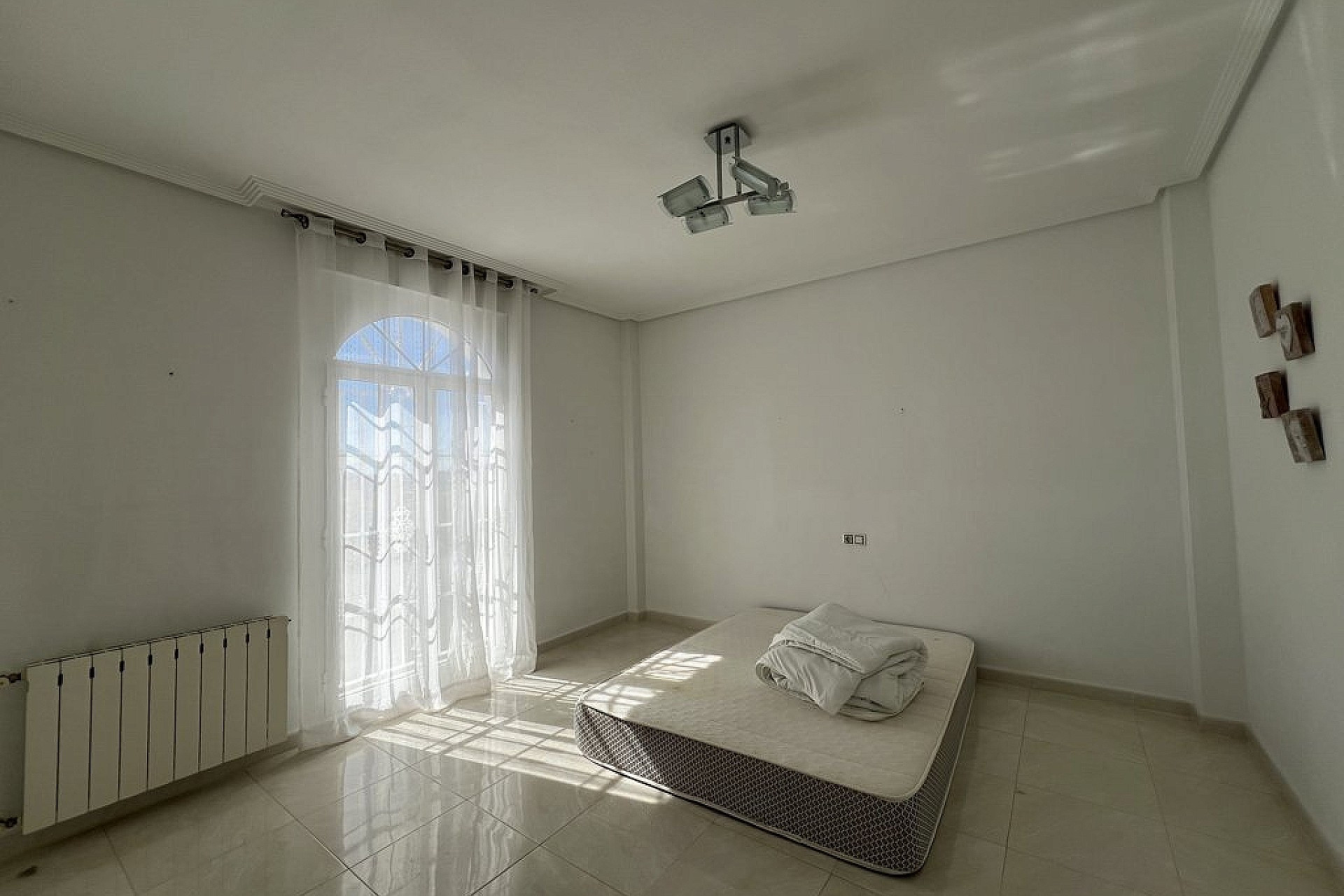 Resale - Villa -
Pinoso