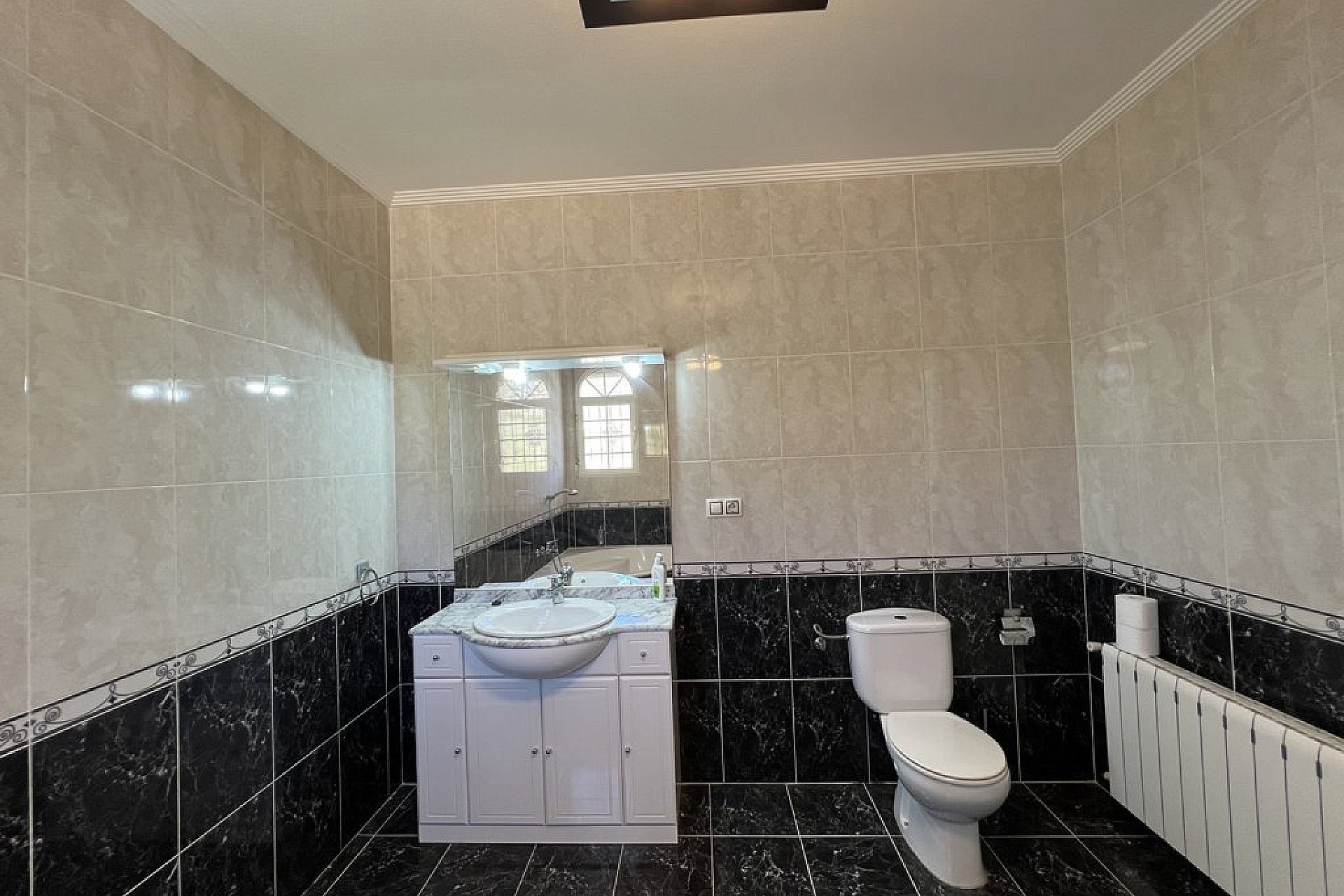 Resale - Villa -
Pinoso