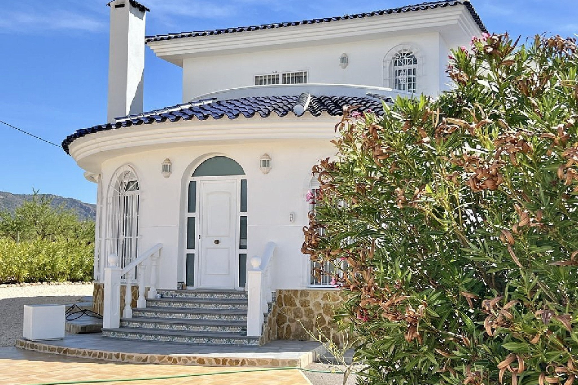 Resale - Villa -
Pinoso