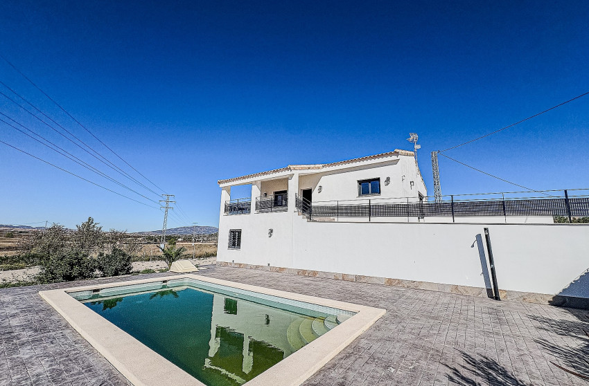Resale - Villa -
Pinoso