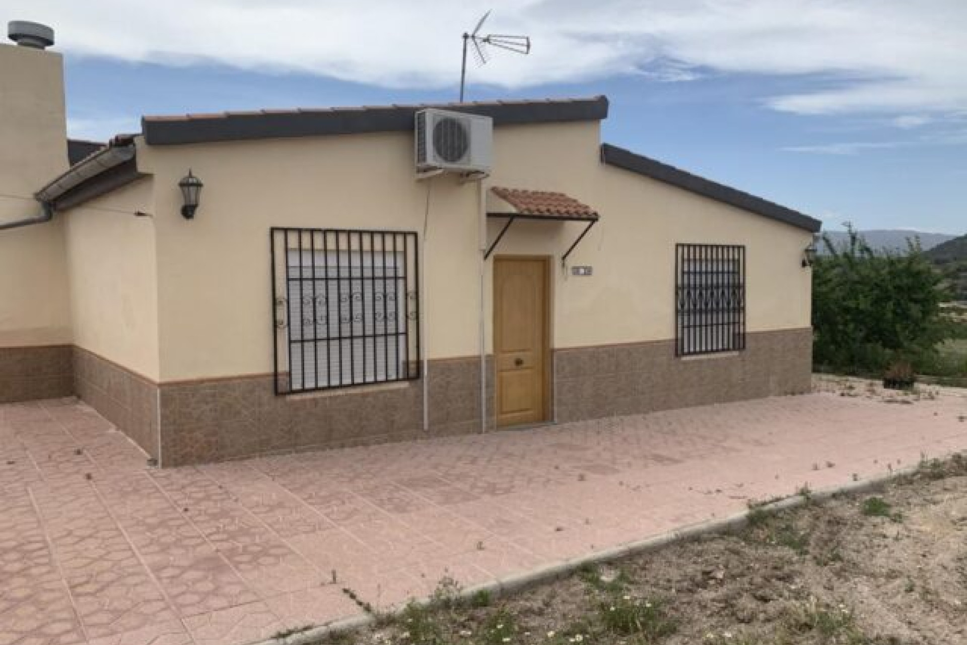 Resale - Villa -
Pinoso