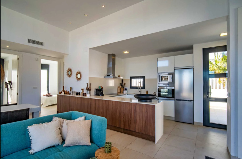 Resale - Villa -
Polop - Alberca