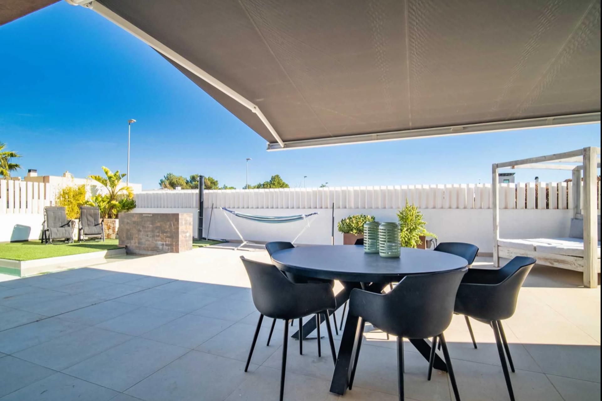 Resale - Villa -
Polop - Alberca