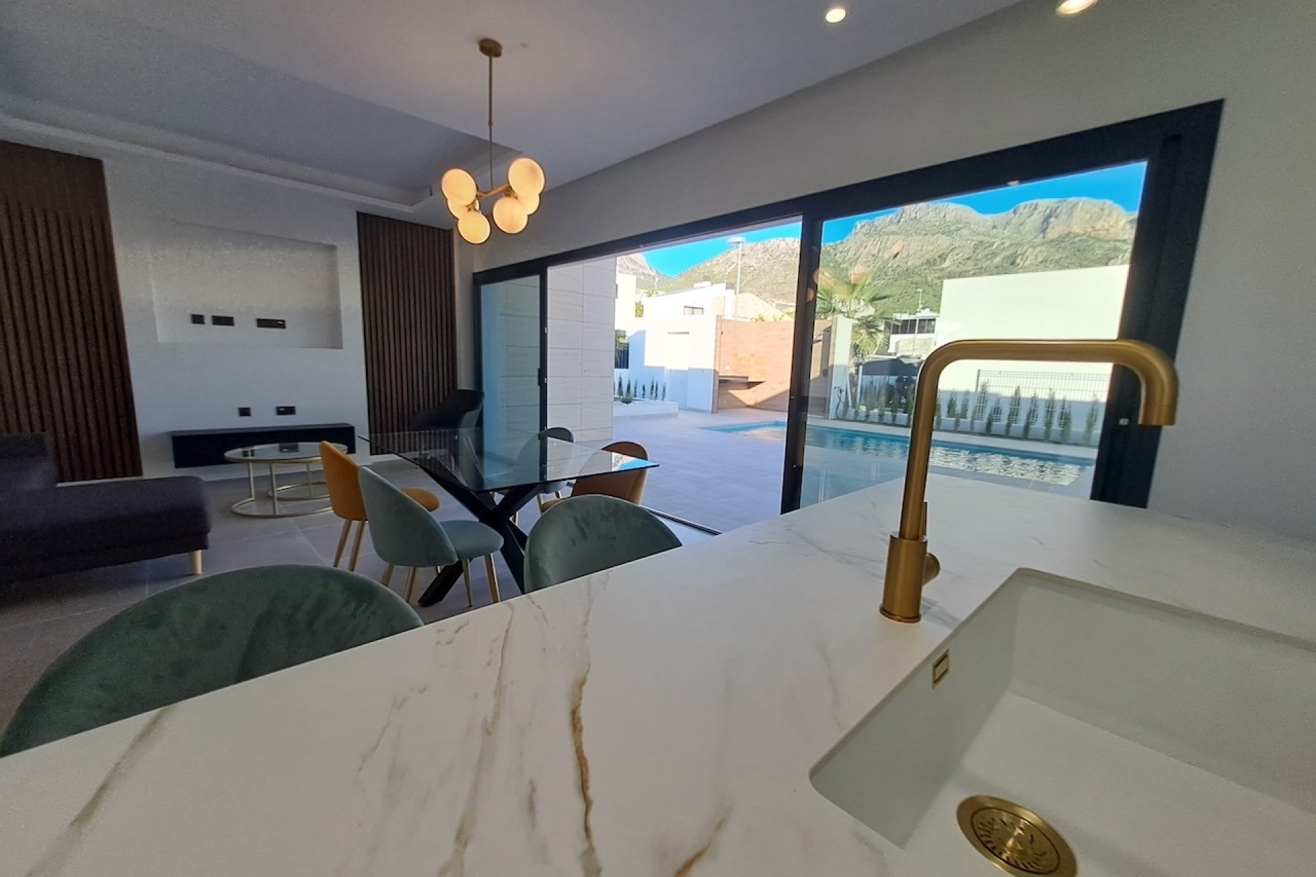 Resale - Villa -
Polop - Urbanizaciones