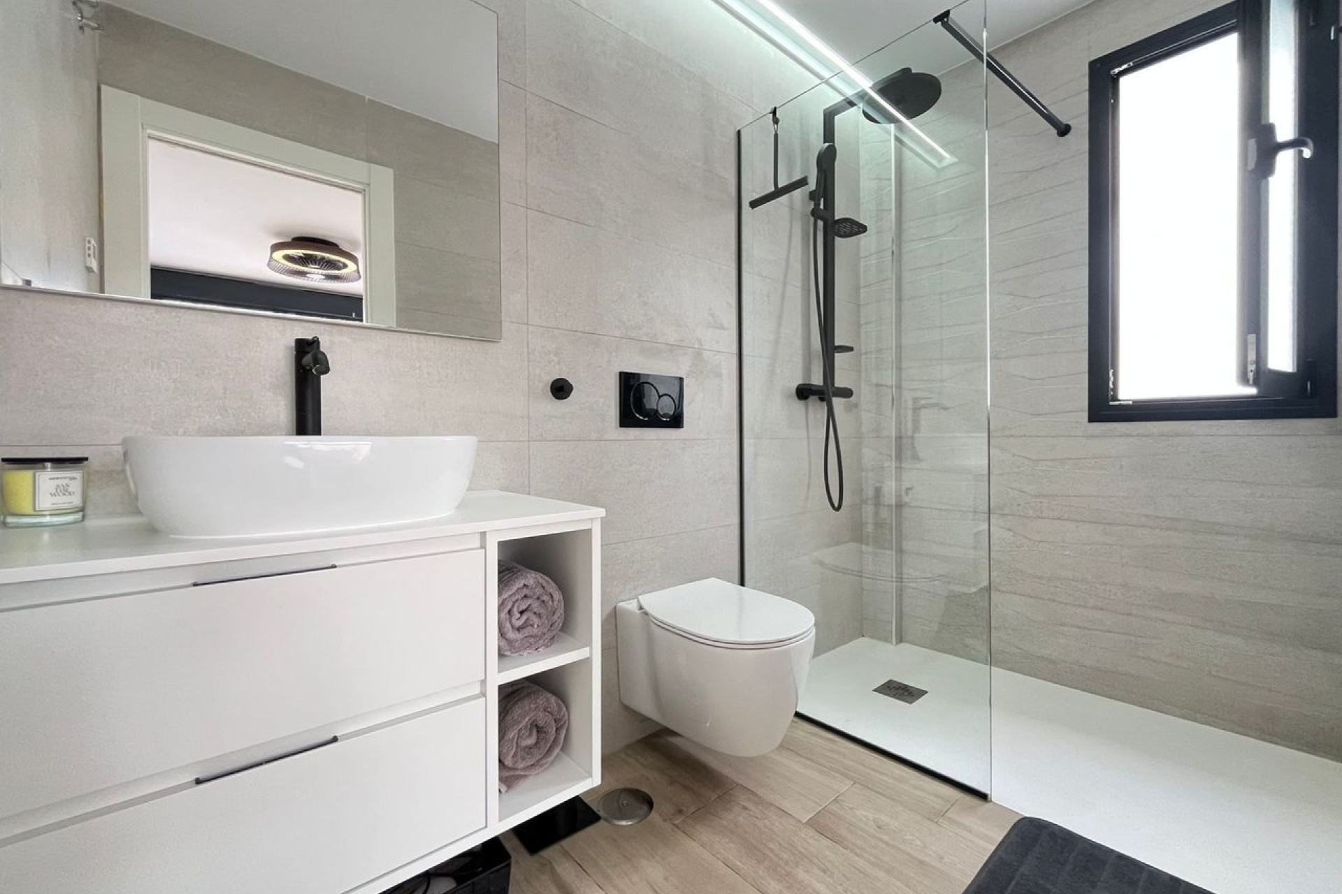 Resale - Villa -
Punta Prima