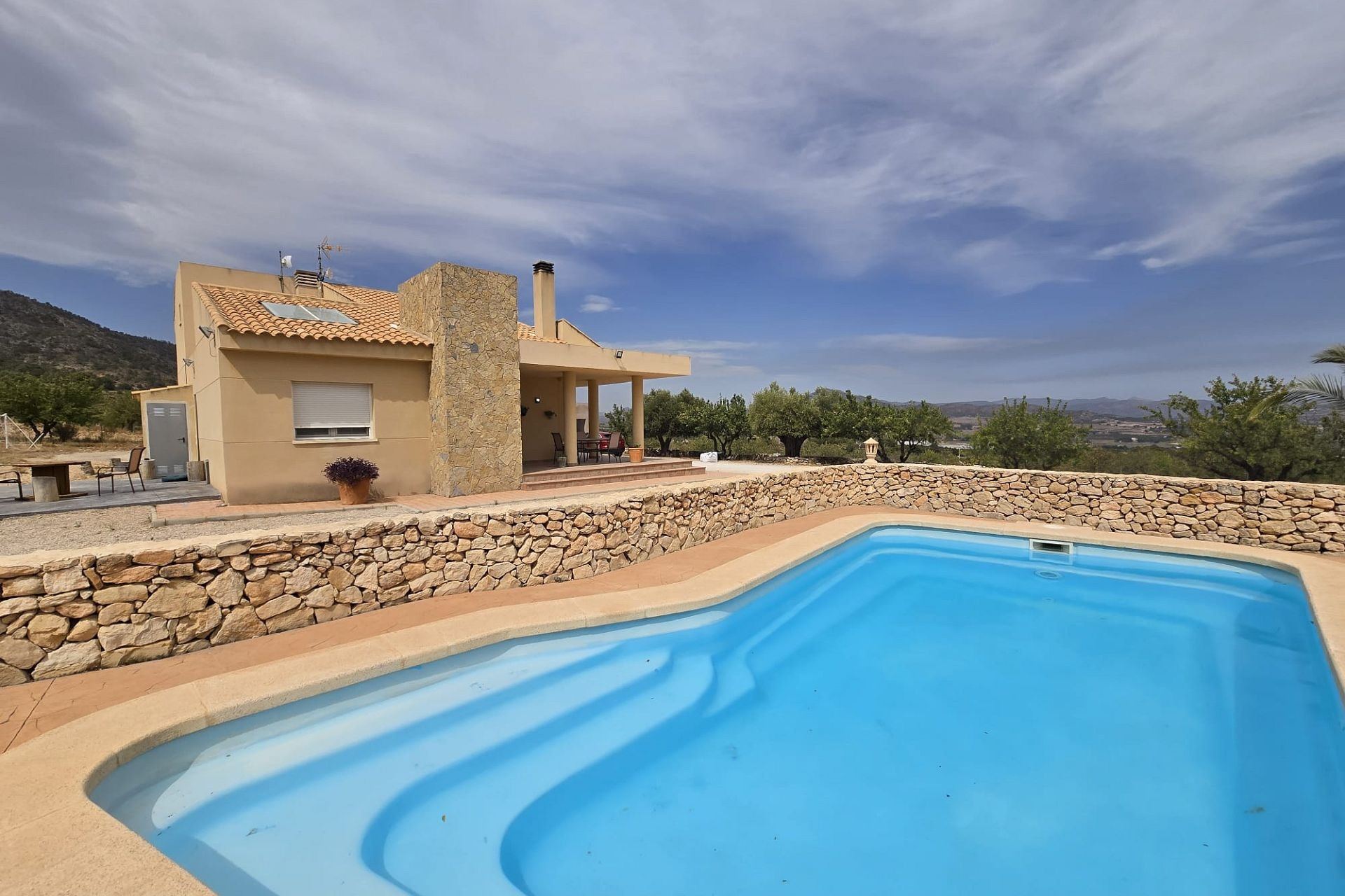 Resale - Villa -
Salinas