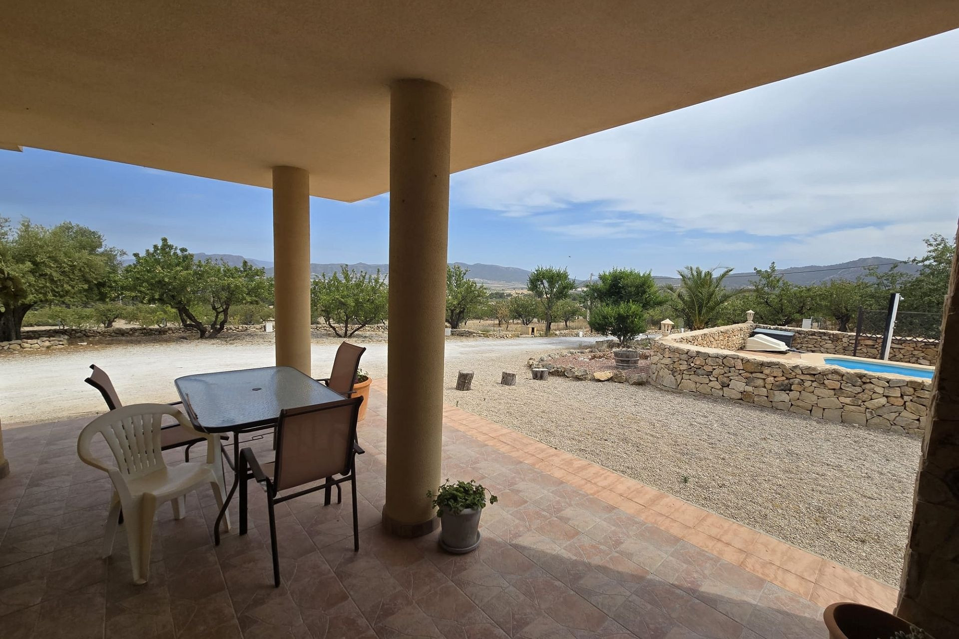 Resale - Villa -
Salinas