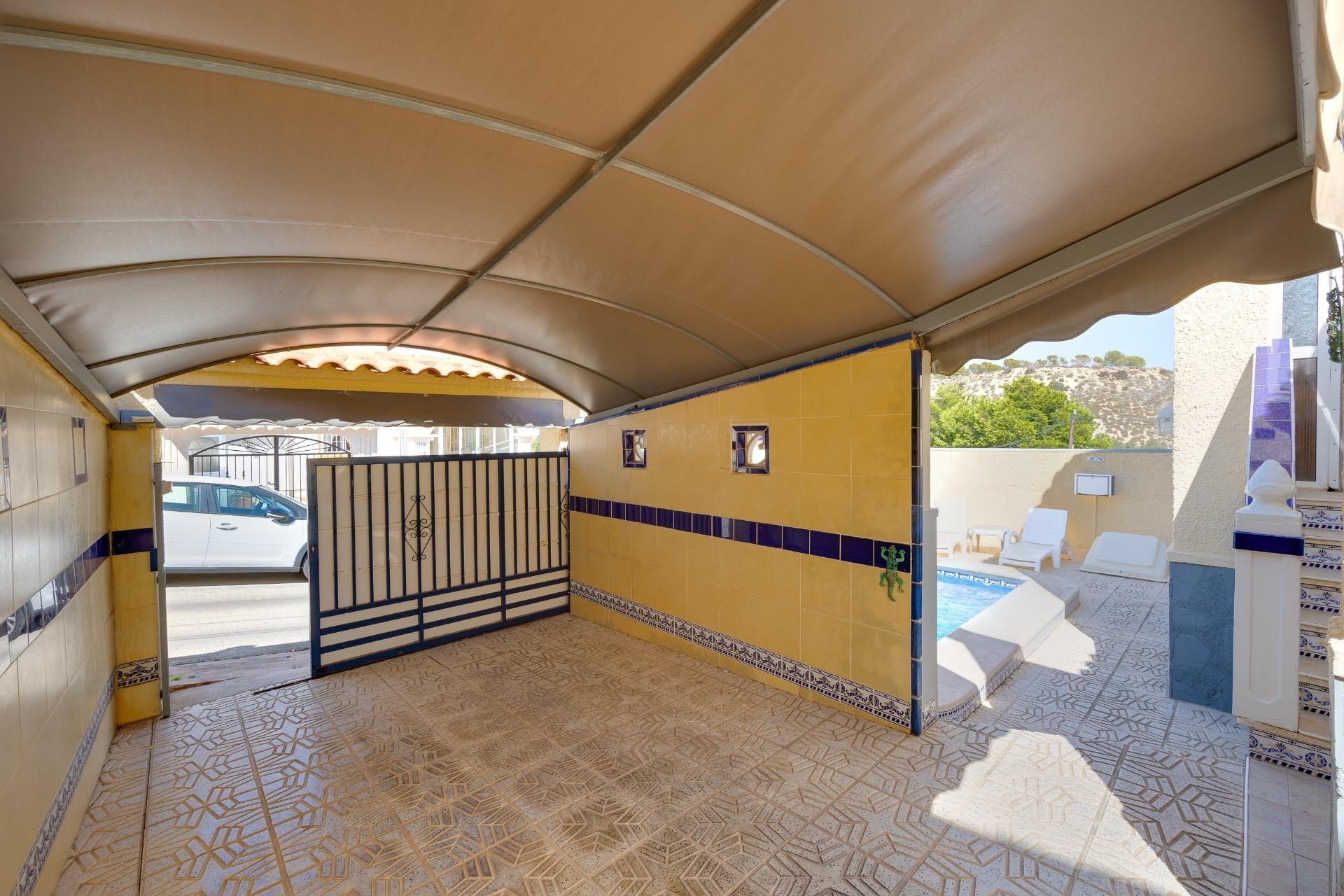 Resale - Villa -
San Fulgencio - La Marina