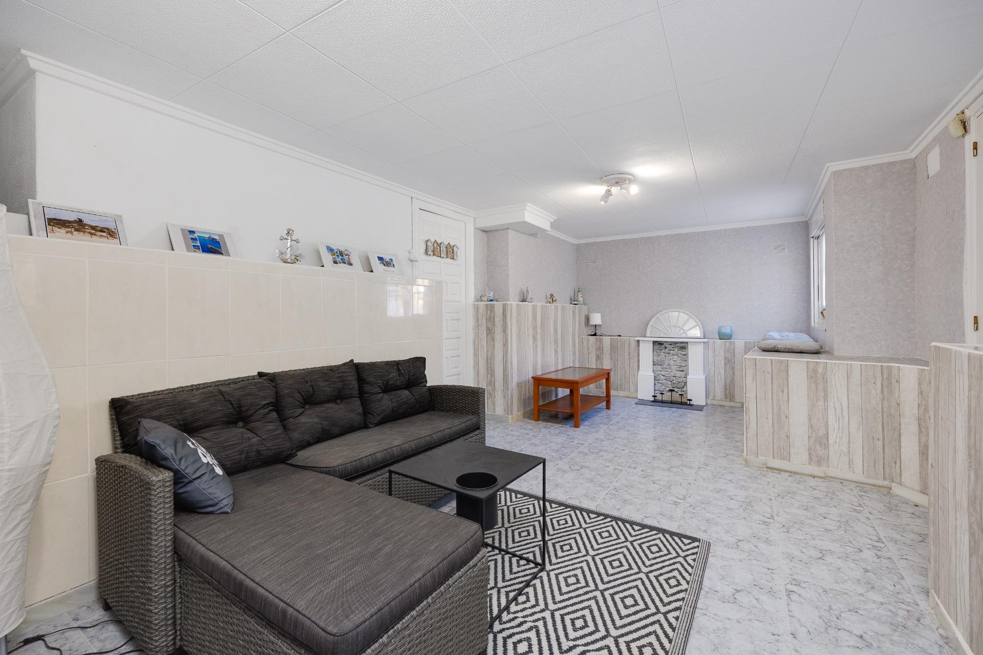 Resale - Villa -
San Fulgencio - La Marina