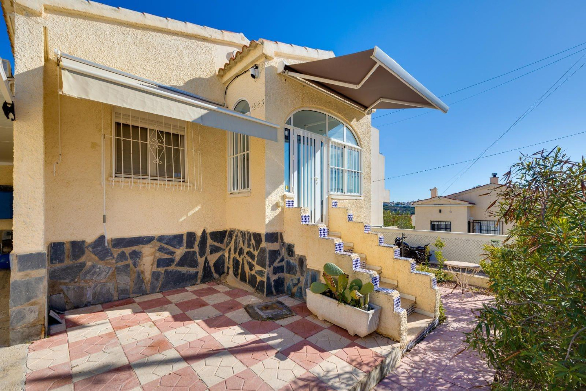 Resale - Villa -
San Fulgencio - La Marina