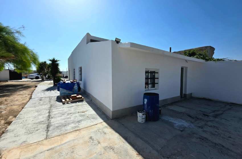 Resale - Villa -
San Fulgencio - La Marina