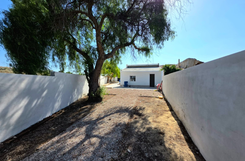 Resale - Villa -
San Fulgencio - La Marina
