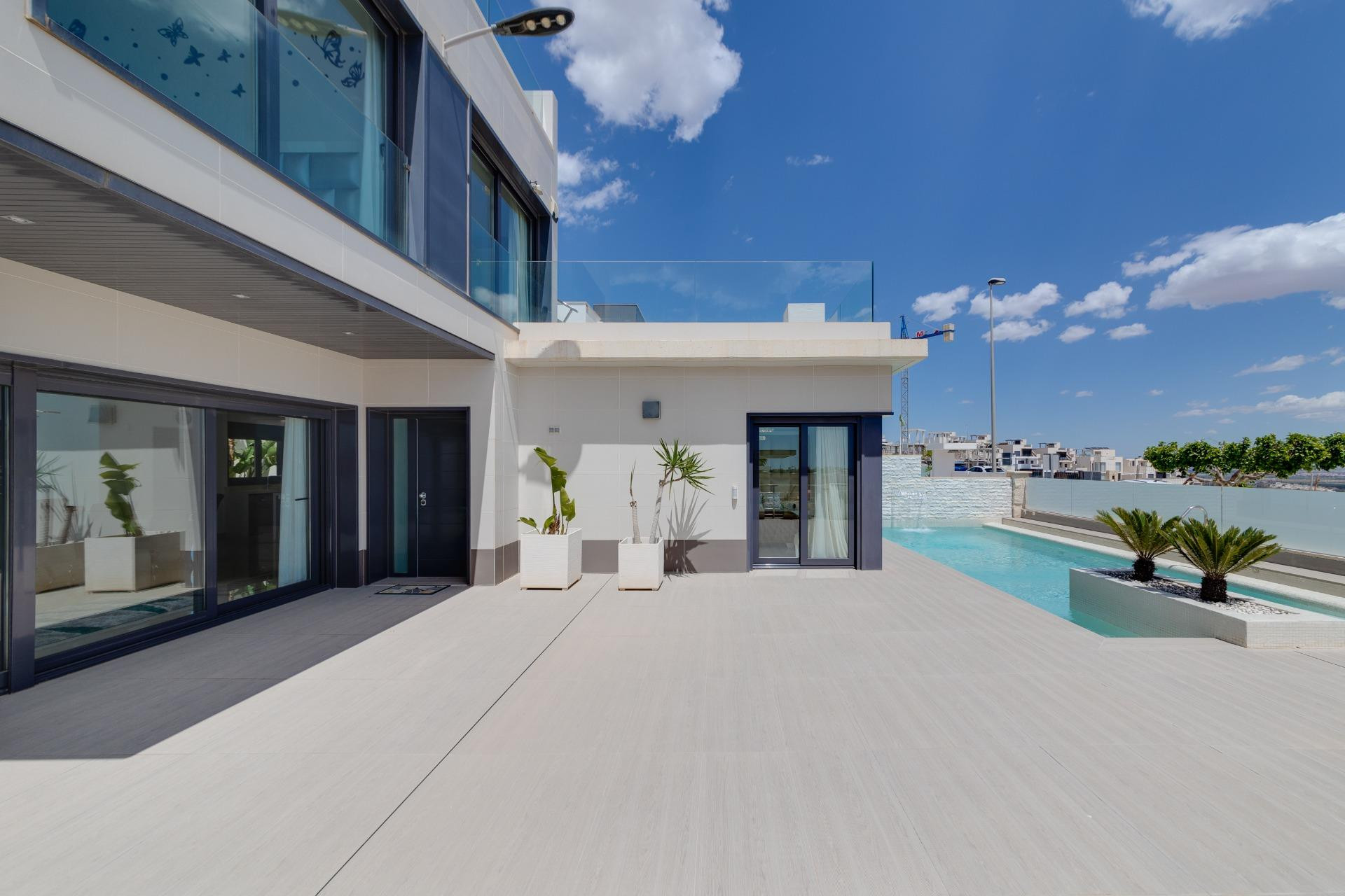 Resale - Villa -
San Miguel de Salinas - Cerro Del Sol