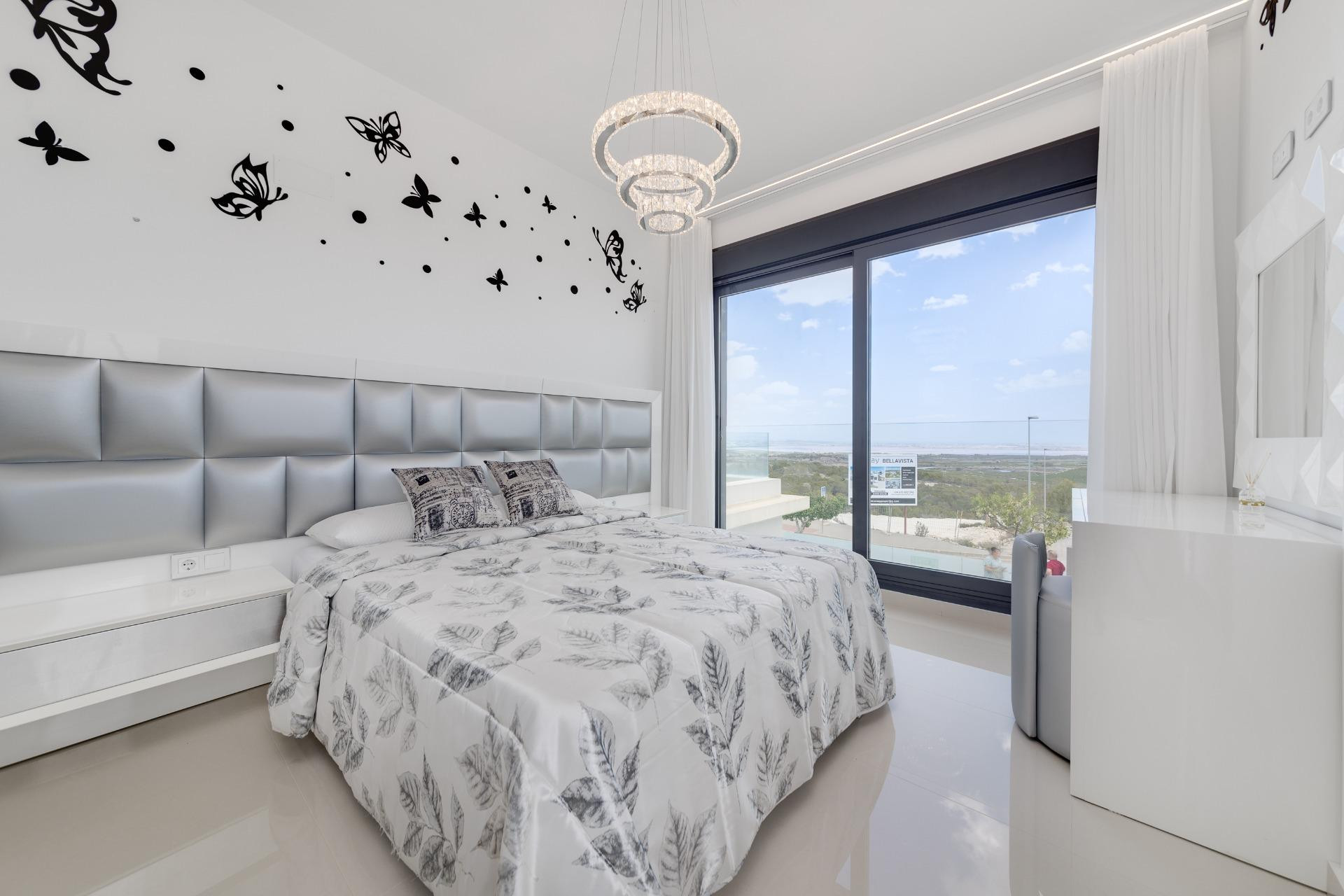 Resale - Villa -
San Miguel de Salinas - Cerro Del Sol