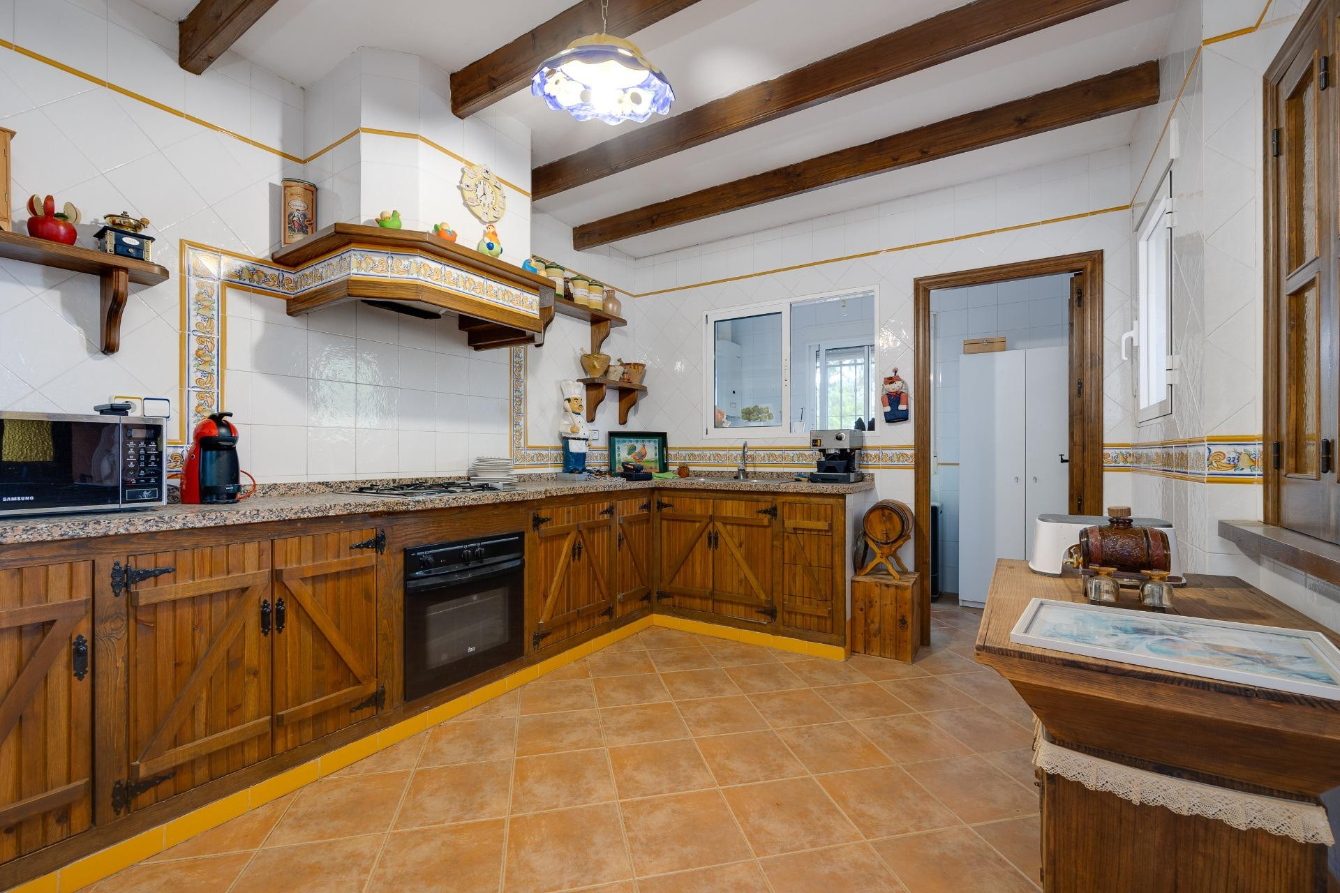 Resale - Villa -
San Miguel de Salinas - Ciudad de las comunicaciones