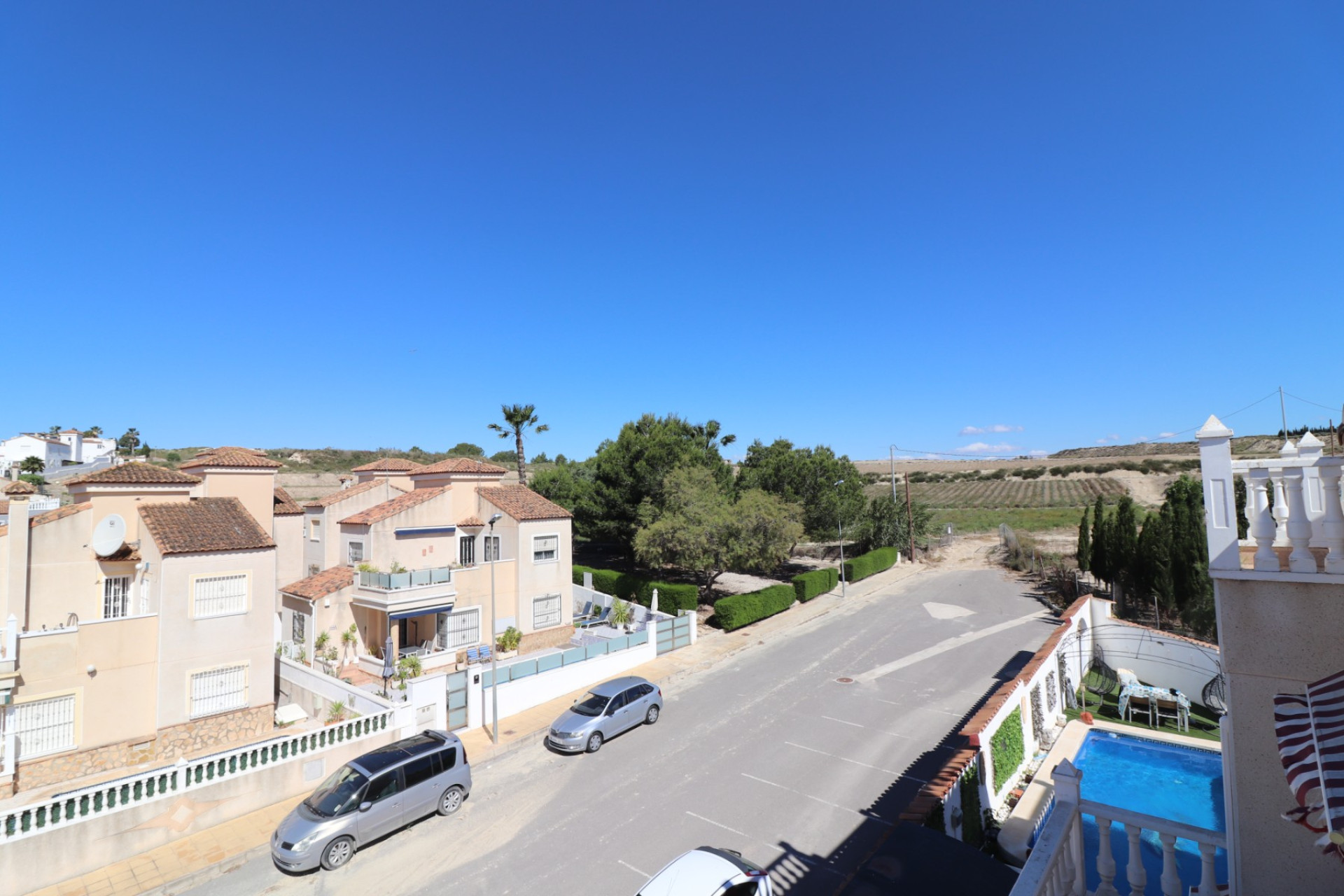 Resale - Villa -
San Miguel de Salinas - Lake View Mansions