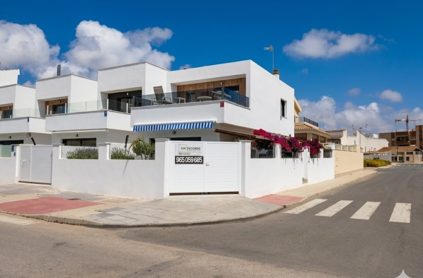 Resale - Villa -
San Pedro del Pinatar