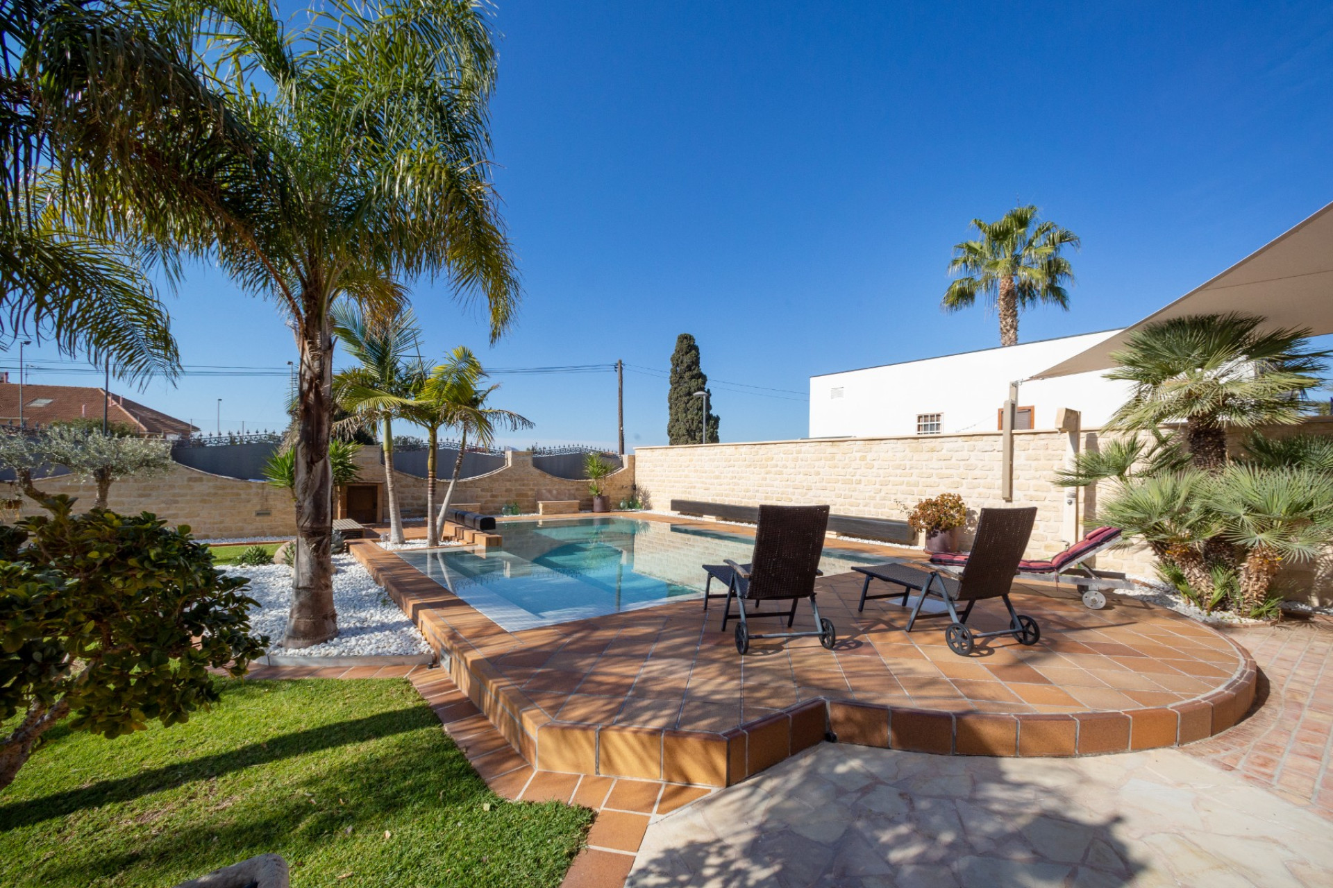 Resale - Villa -
San Vicente del Raspeig - Los Girasoles