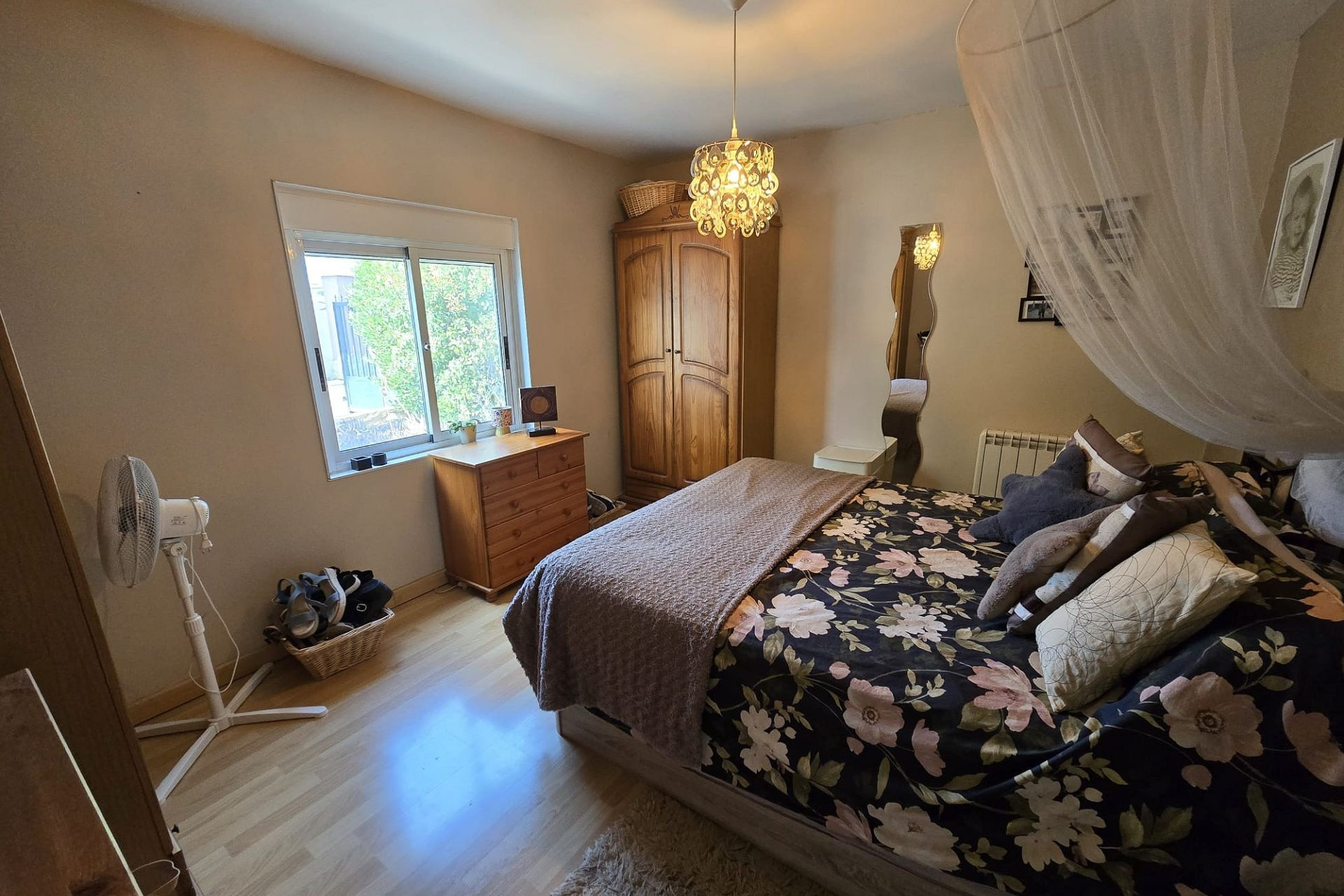 Resale - Villa -
Sax