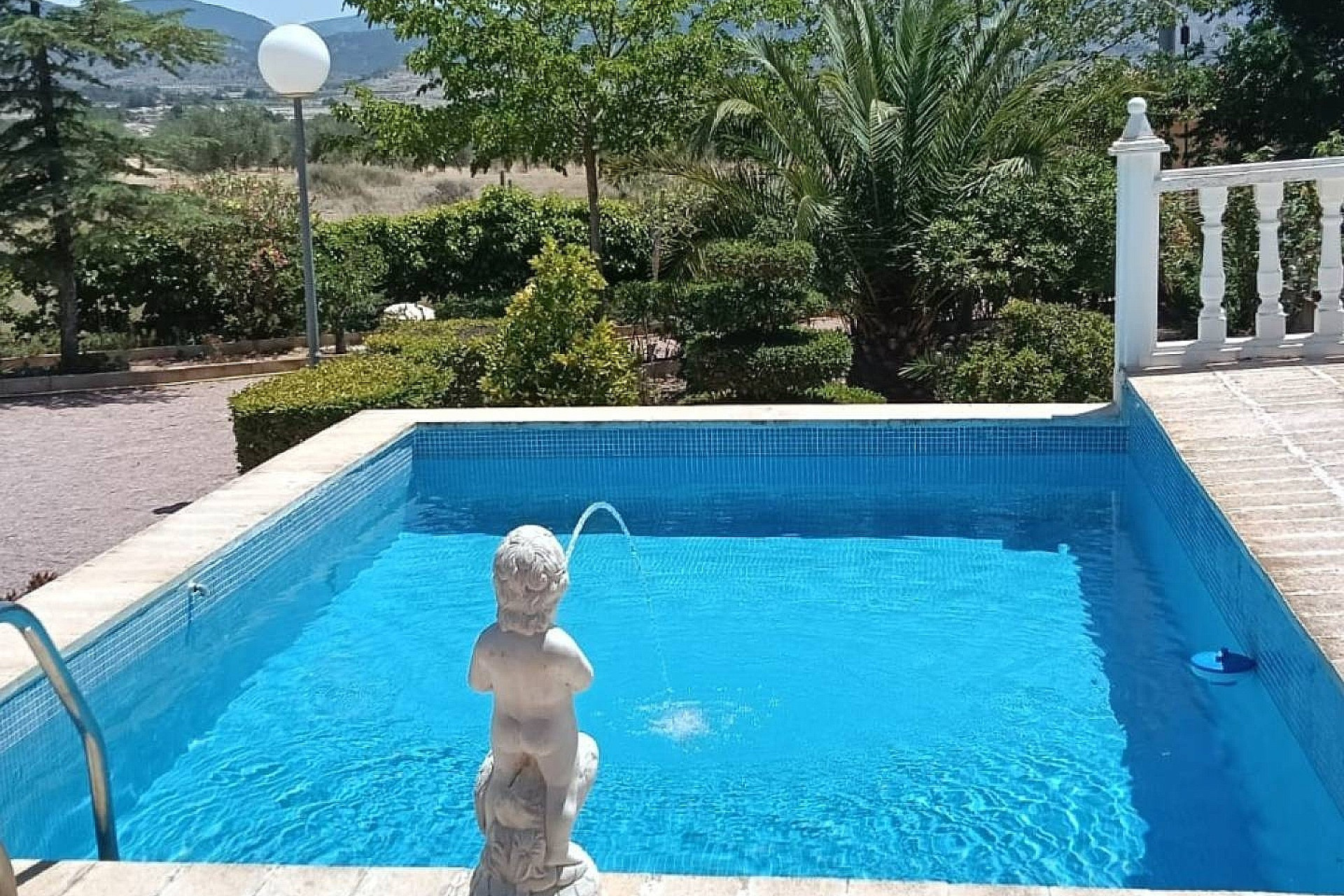 Resale - Villa -
Sax