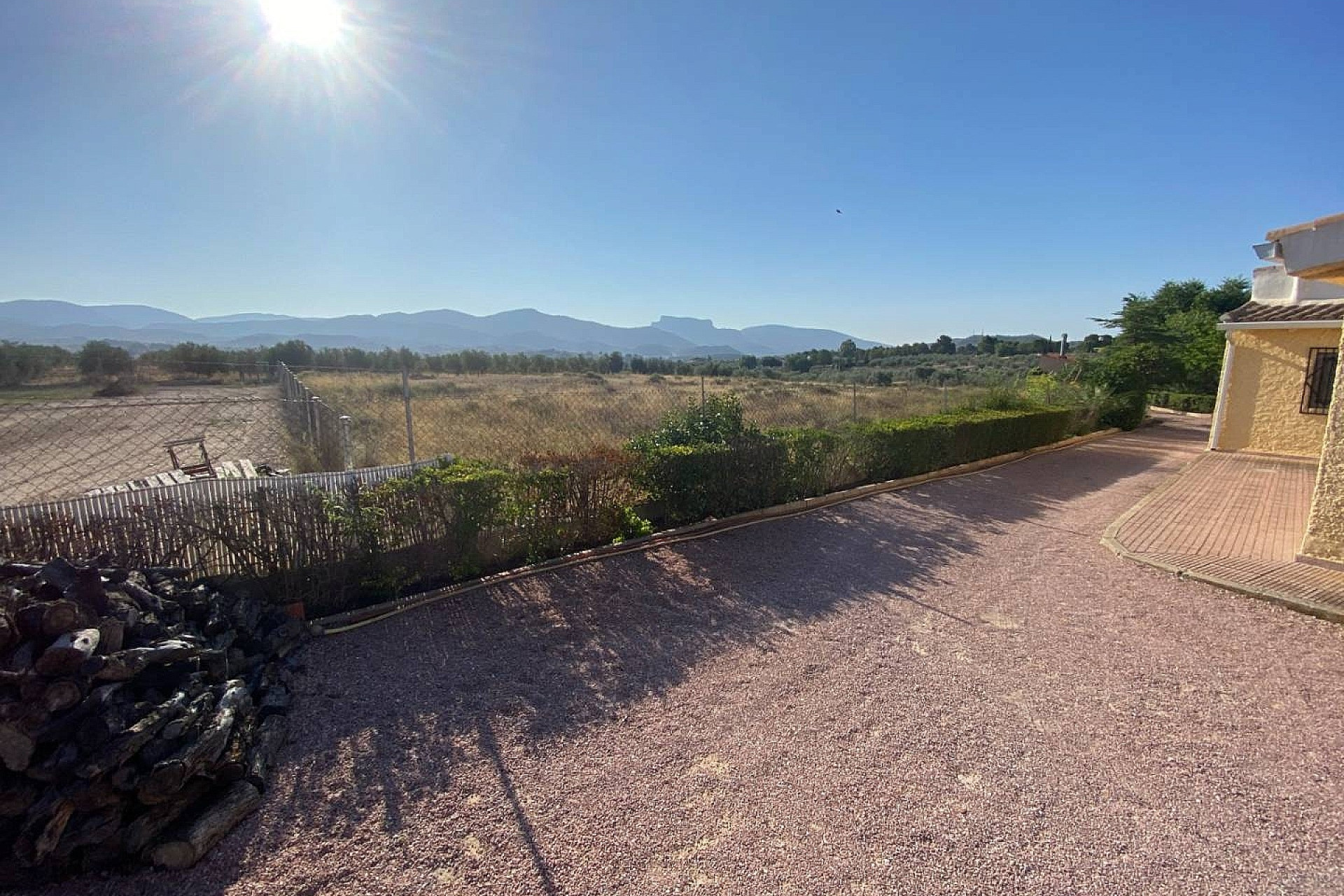 Resale - Villa -
Sax