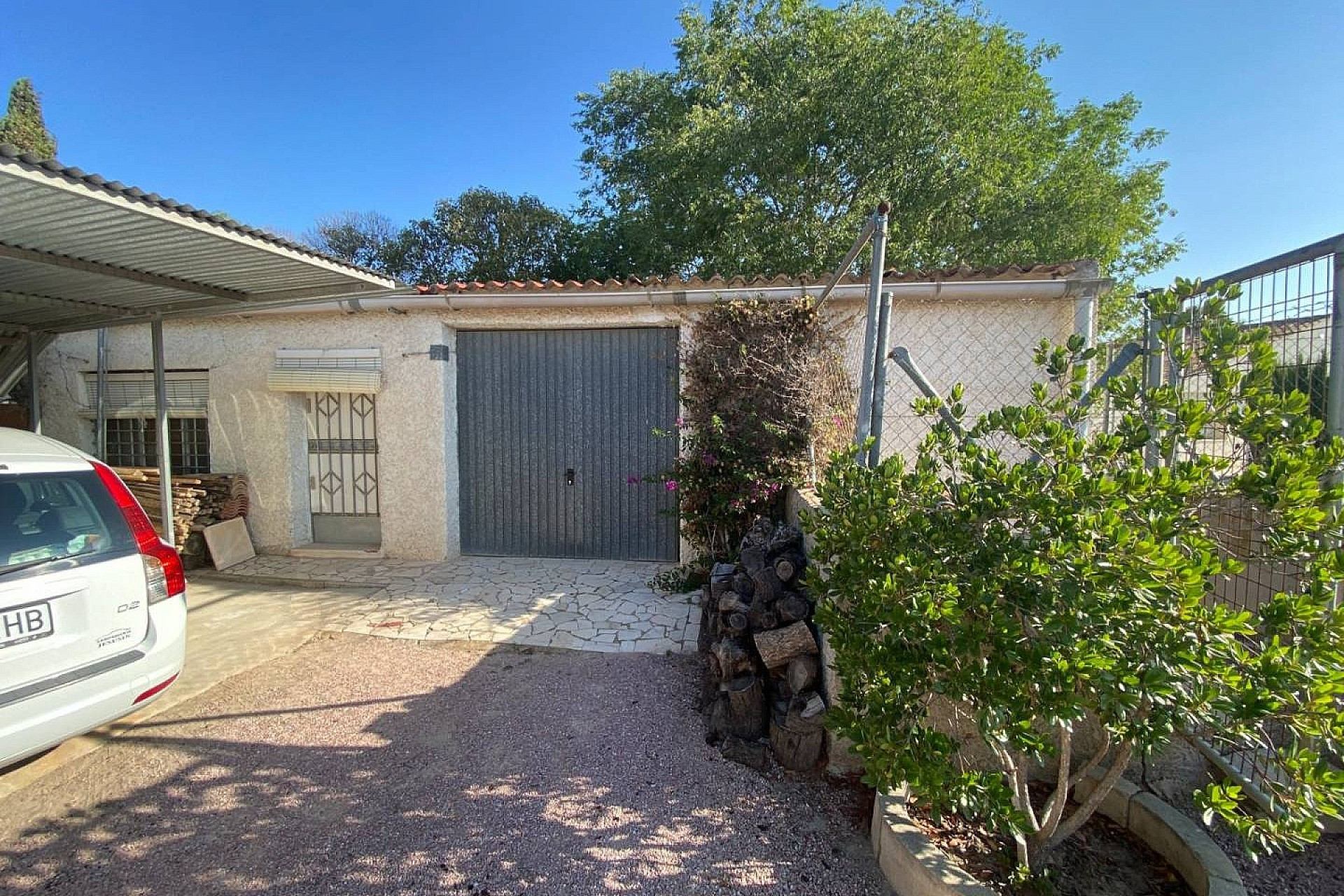 Resale - Villa -
Sax