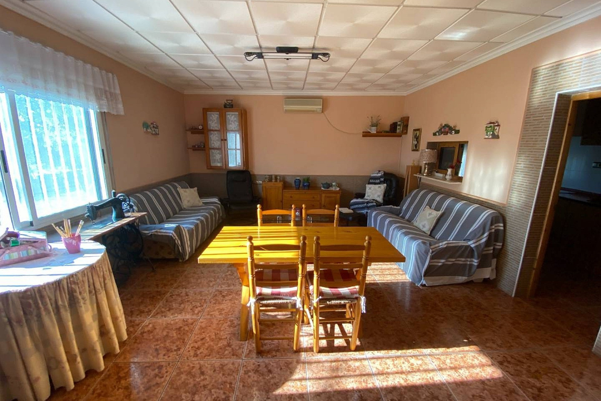 Resale - Villa -
Sax