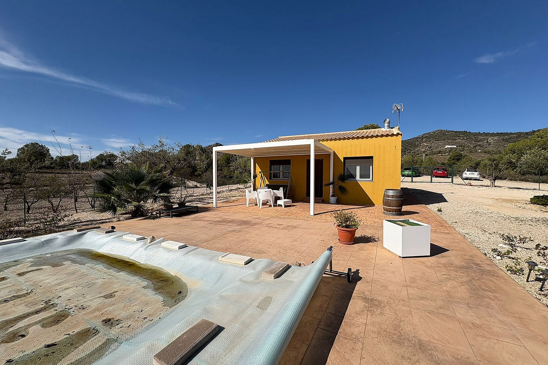 Resale - Villa -
Sax