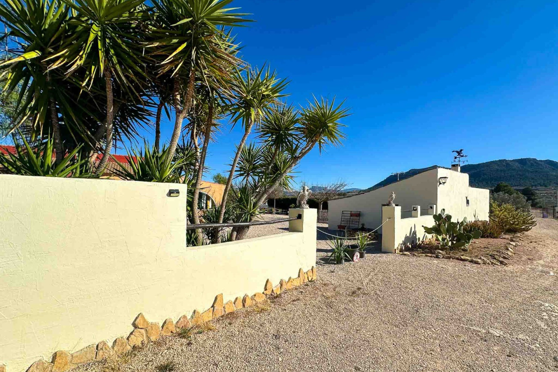 Resale - Villa -
Sax