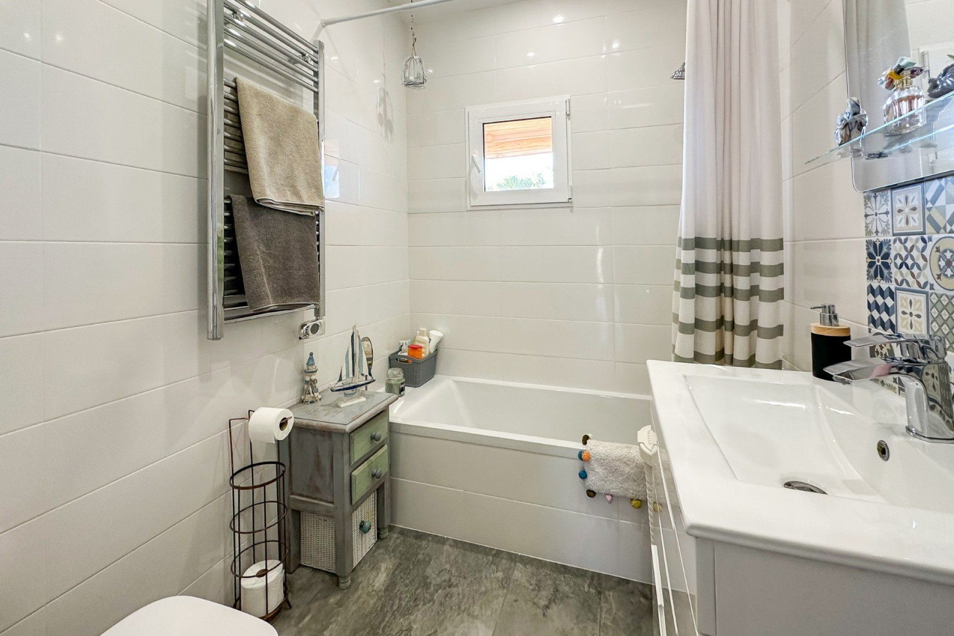 Resale - Villa -
Sax