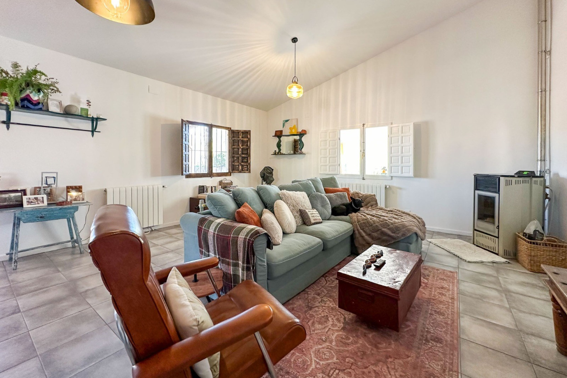 Resale - Villa -
Sax