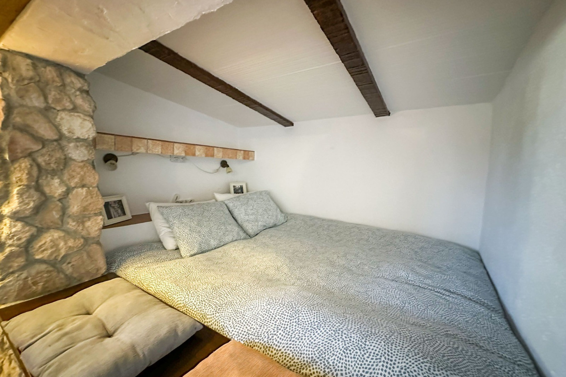 Resale - Villa -
Sax