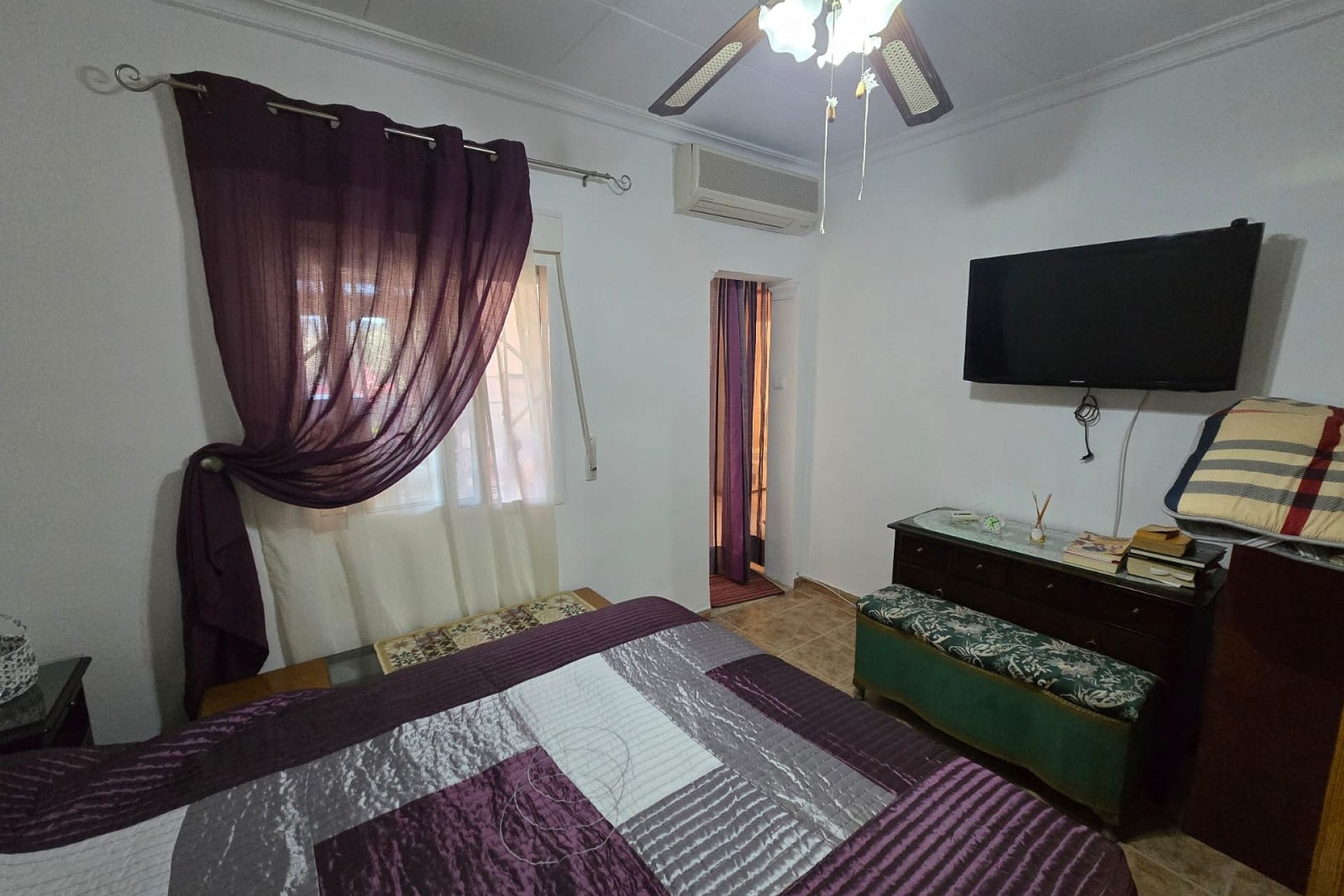 Resale - Villa -
Sax