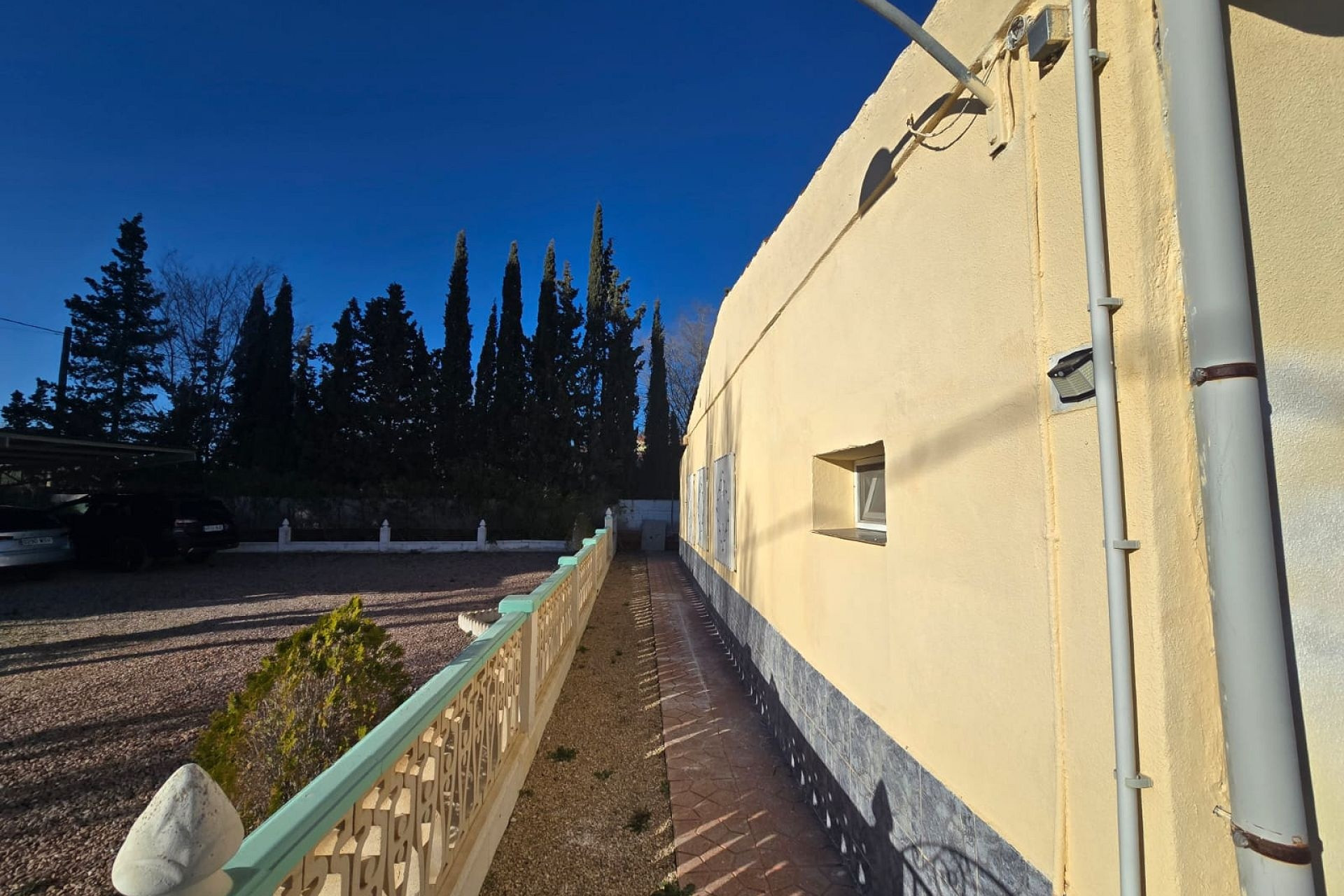 Resale - Villa -
Sax