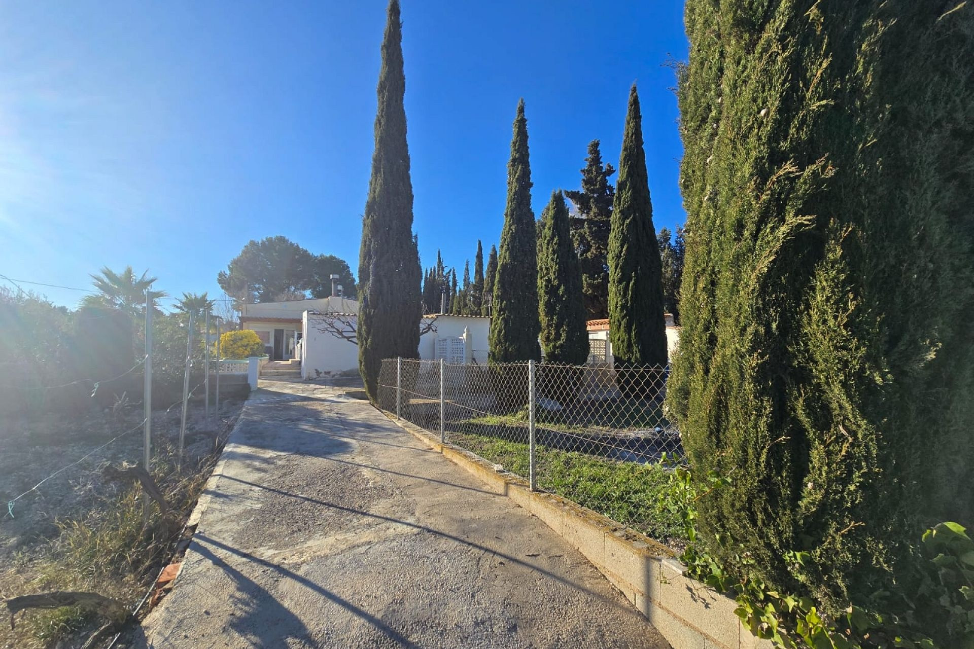 Resale - Villa -
Sax