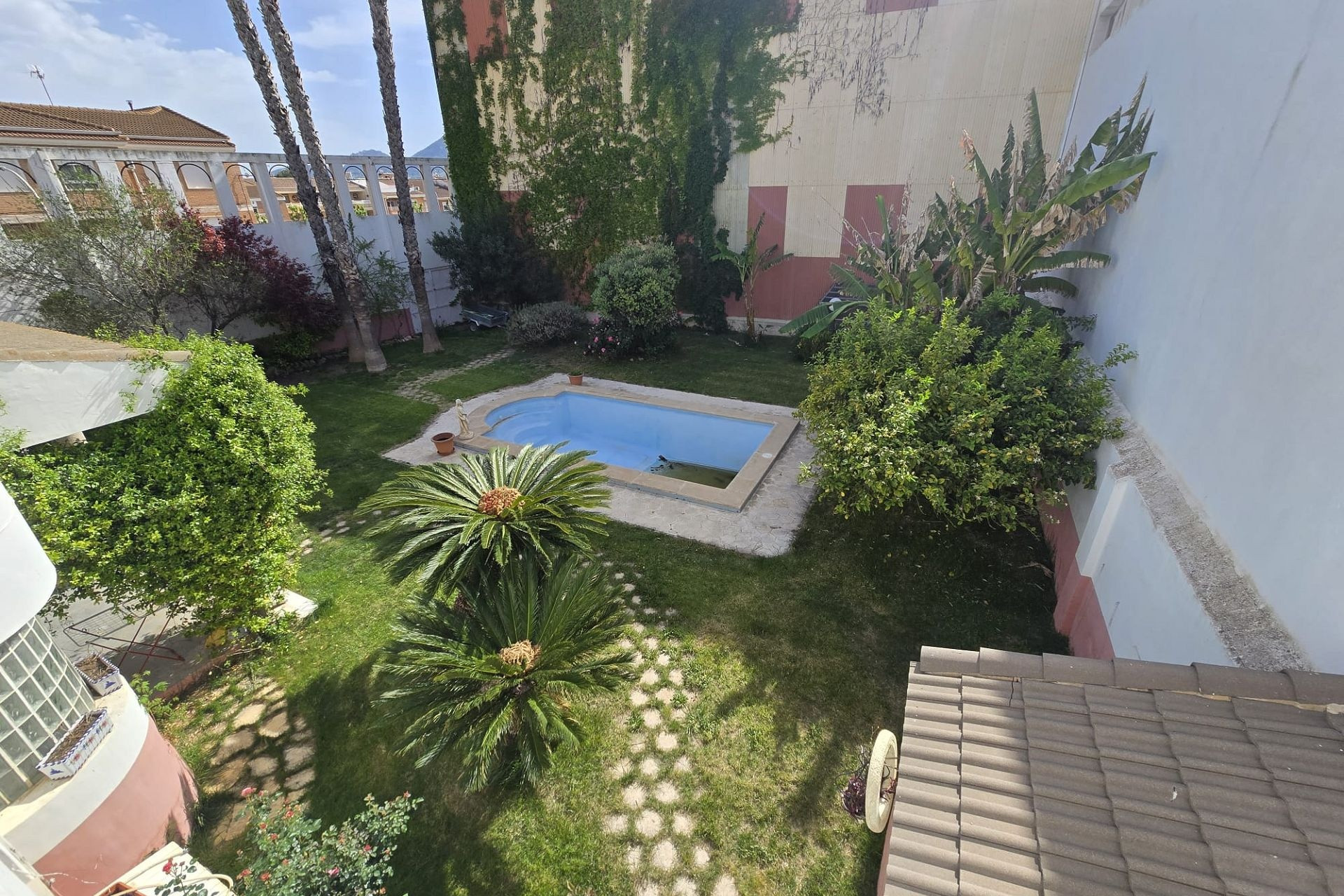 Resale - Villa -
Sax