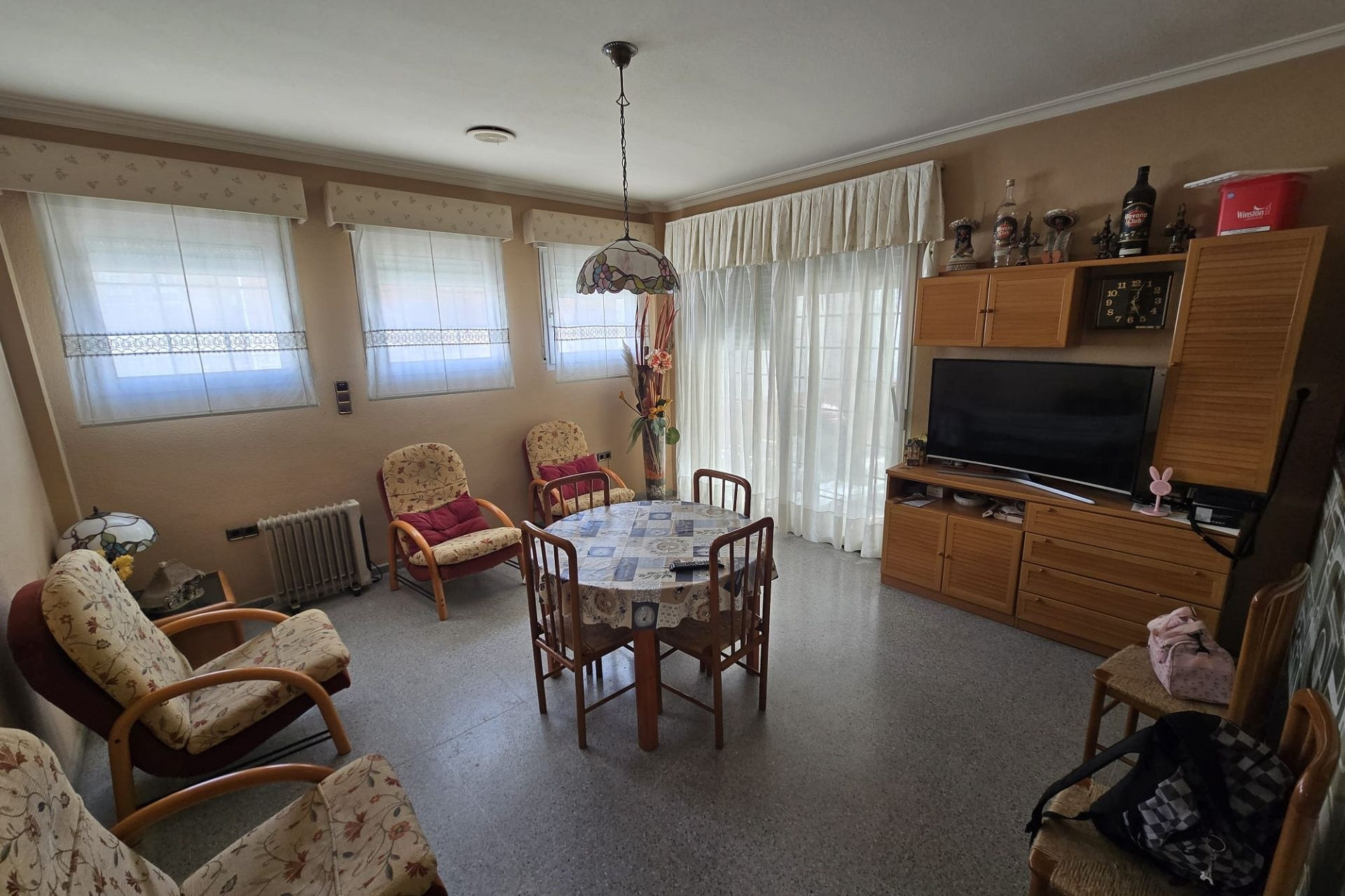 Resale - Villa -
Sax