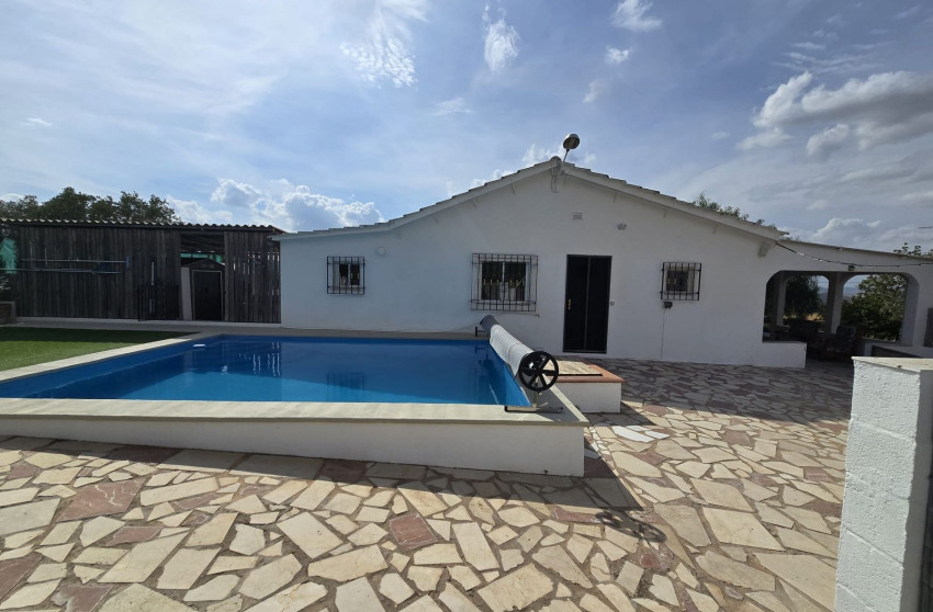 Resale - Villa -
Sax