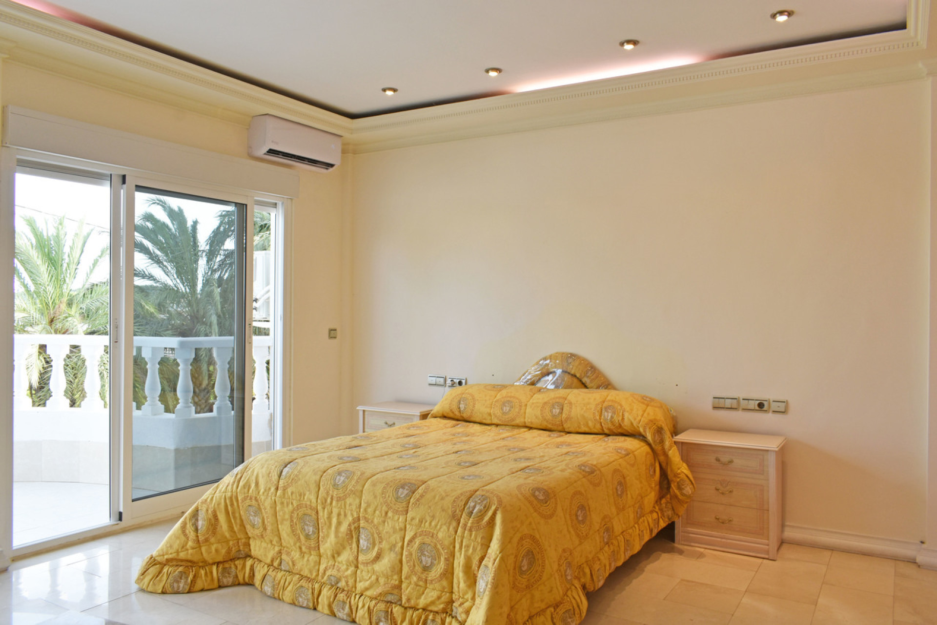 Resale - Villa -
Torremendo